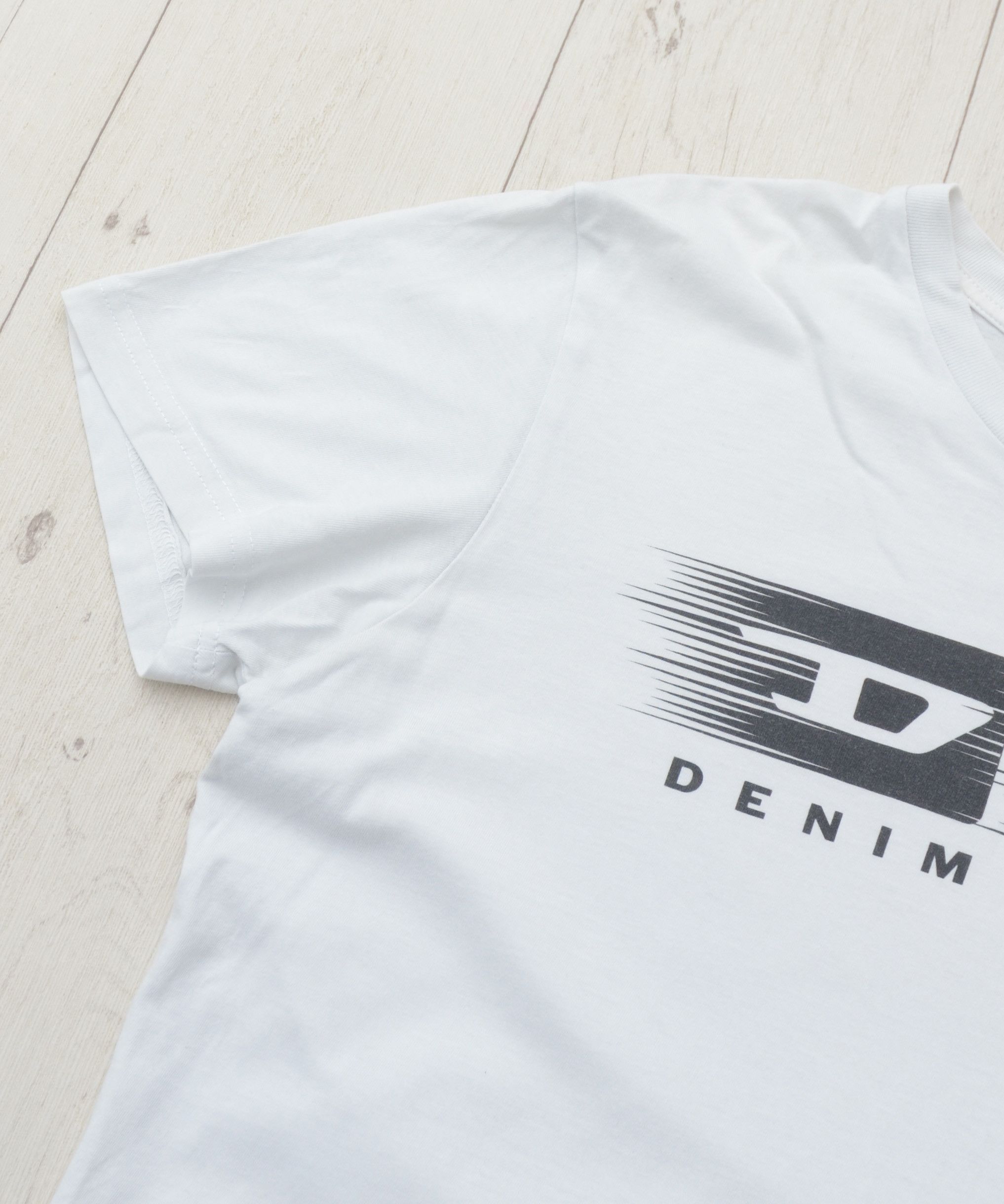 Diesel Diesel T-shirts Logo 90s Y2K Denim Division Big Logo White Size XL / US 12-14 / IT 48-50 - 3 Thumbnail