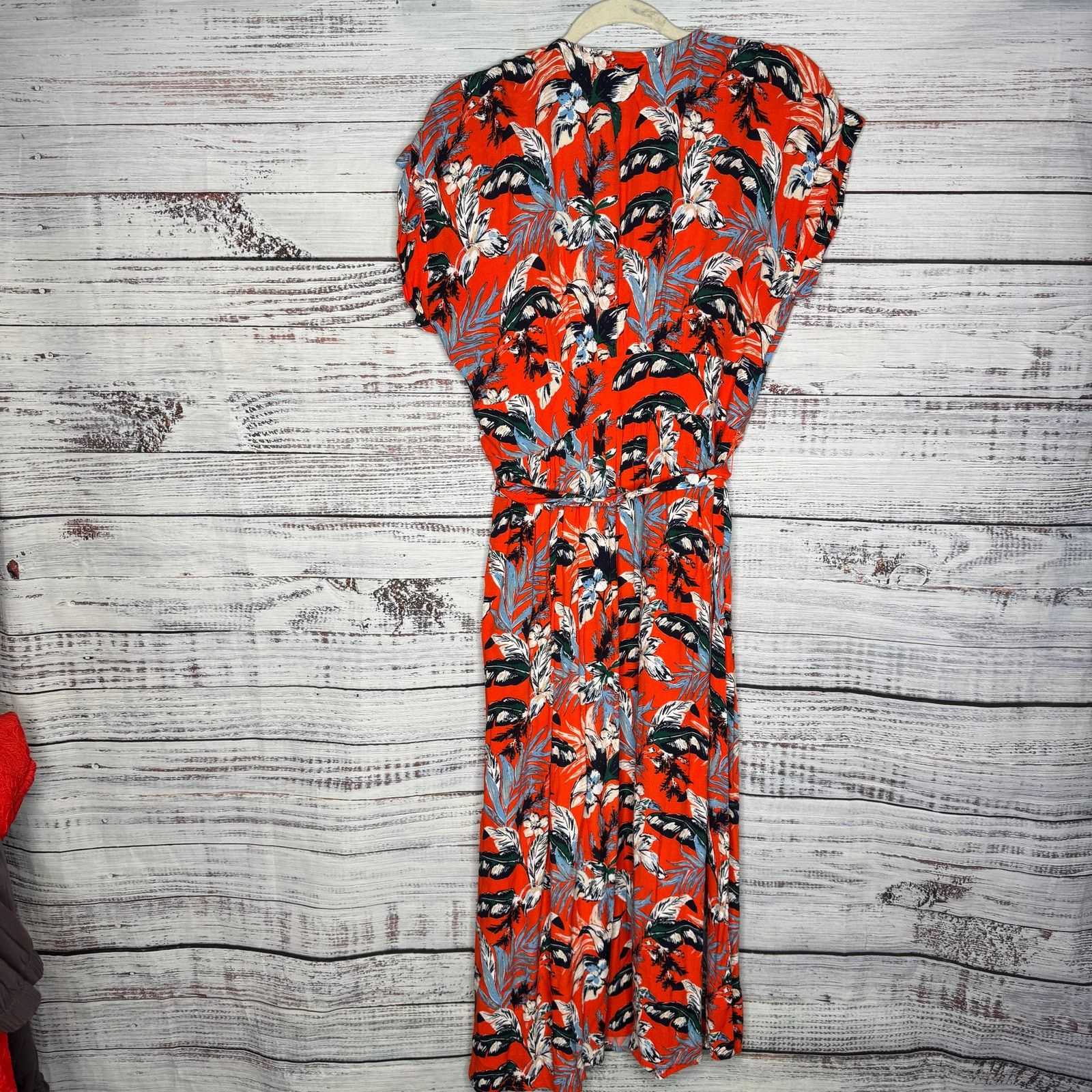 Loft Loft Ann Taylor Botanical Button Tie Waist Midi Dress 8 Size M / US 6-8 / IT 42-44 - 4 Thumbnail