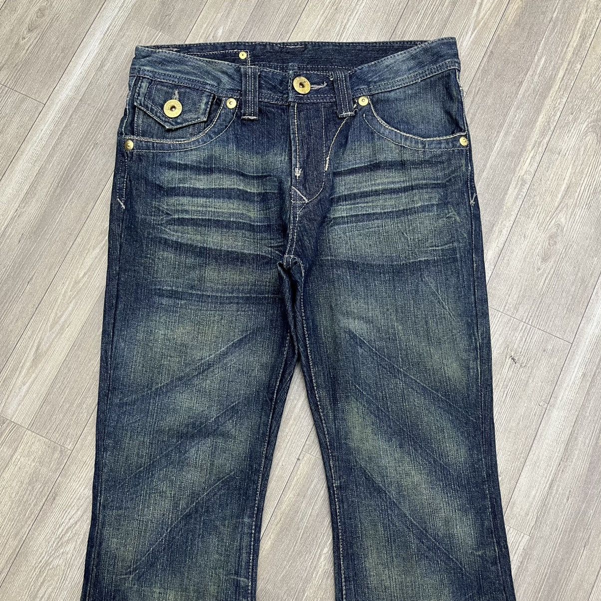 If Six Was Nine × Japanese Brand × Le Grande Bleu (L.G.B.) 2000s Japanese Brand Nice Design Faded Flared Jeans Size US 30 / EU 46 - 2 Thumbnail