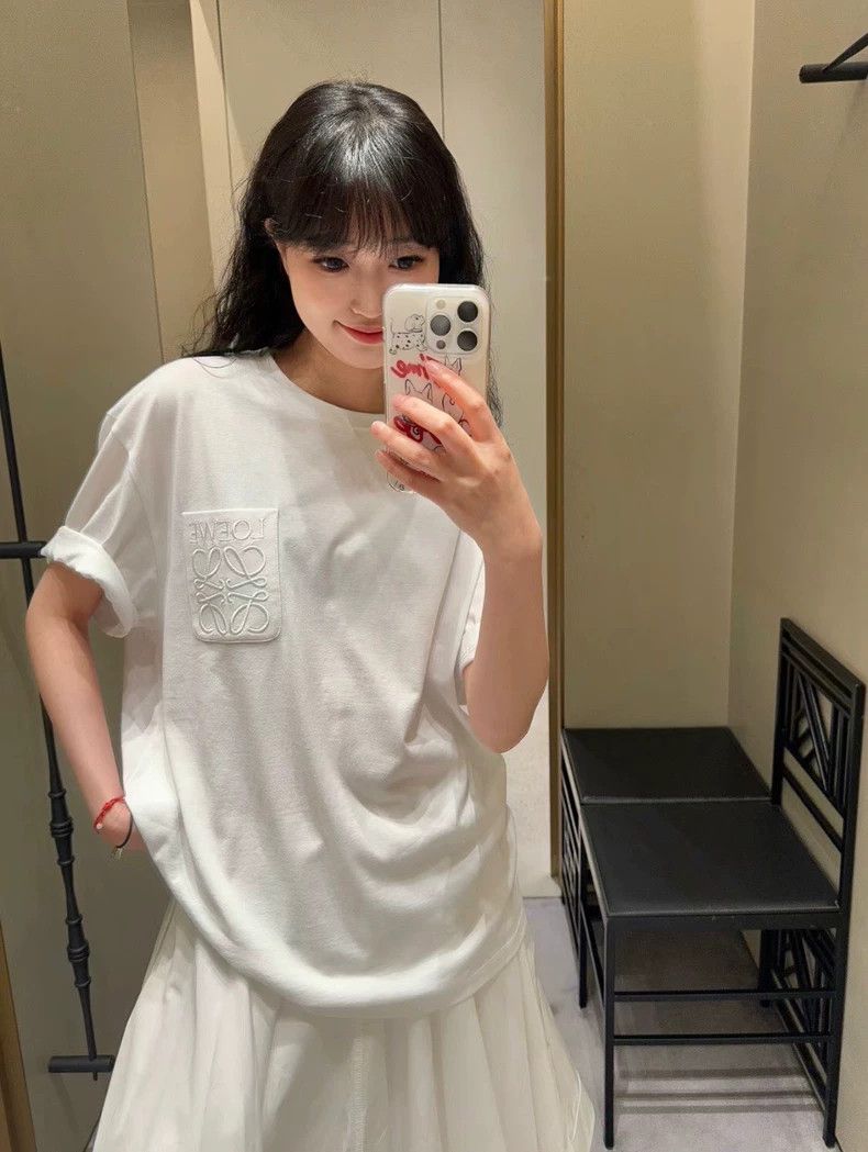 Loewe LOEWE Pocket embroidered Logo short sleeves Size US S / EU 44-46 / 1 - 7 Thumbnail