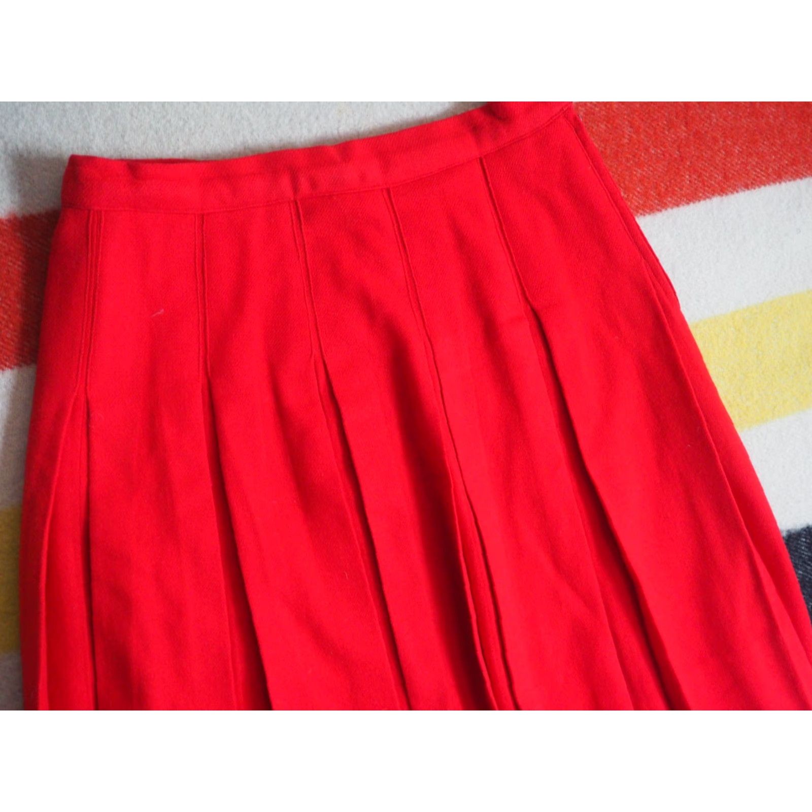 Etro VTG 1960s 50s 100% Wool Red Pleated Retro Boho Midi Mini Skirt Womens 28W Size 28" / US 6 / IT 42 - 3 Thumbnail