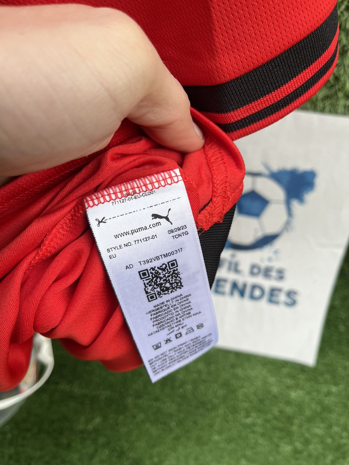 Puma Jersey Doué Stade Rennais Size US XL / EU 56 / 4 - 13 Thumbnail