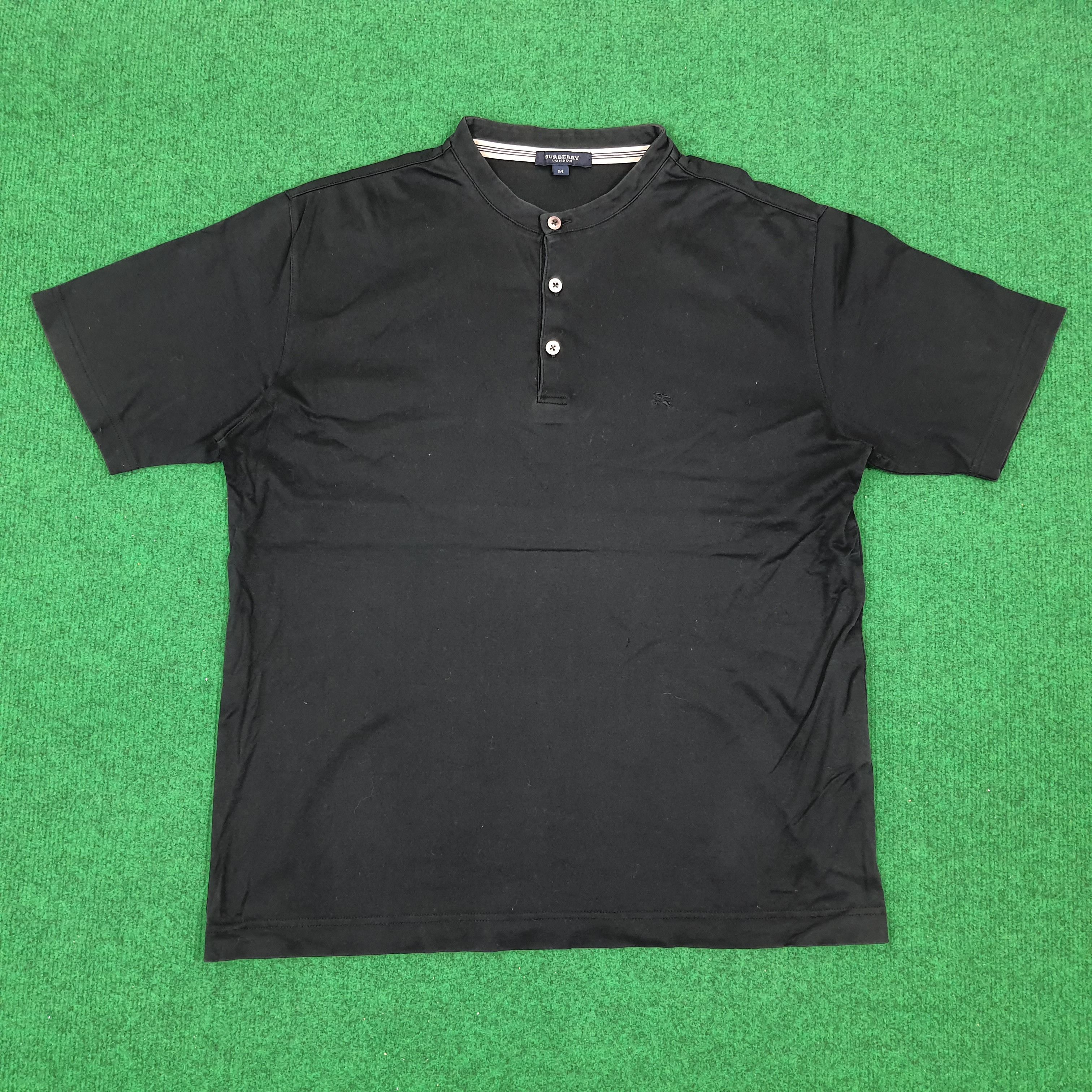 Burberry × Vintage Vintage Burberry London Button Tshirt Size US L / EU 52-54 / 3 - 3 Thumbnail
