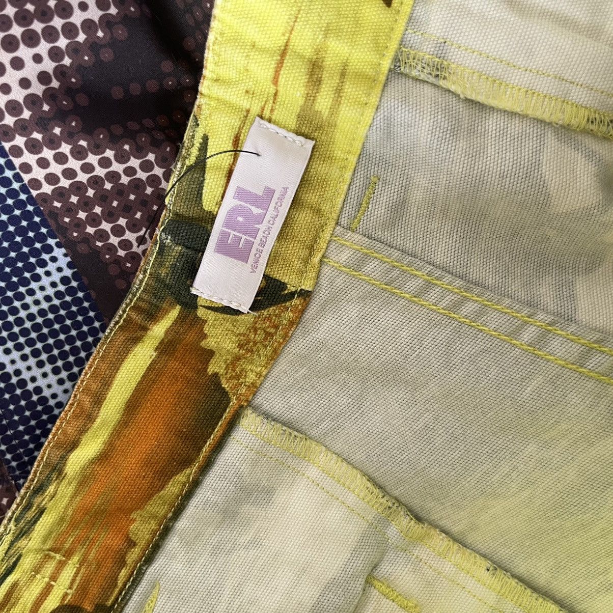ERL NEW ERL Acid Sunset Waves Surfer Print Shorts Size US 35 - 9 Thumbnail