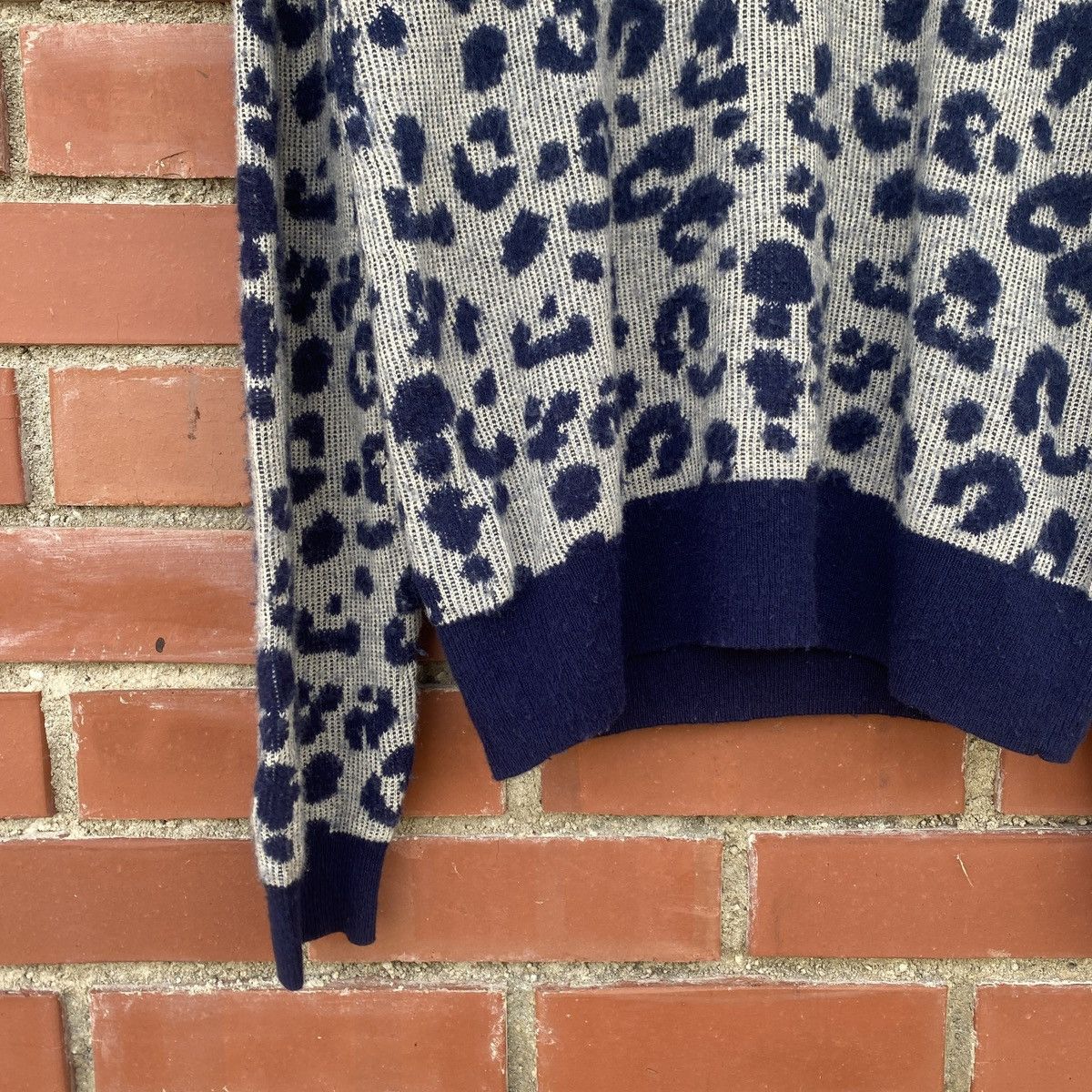 Acne Studios Acne Studios Leopard Knit Sweater Size US S / EU 44-46 / 1 - 3 Thumbnail