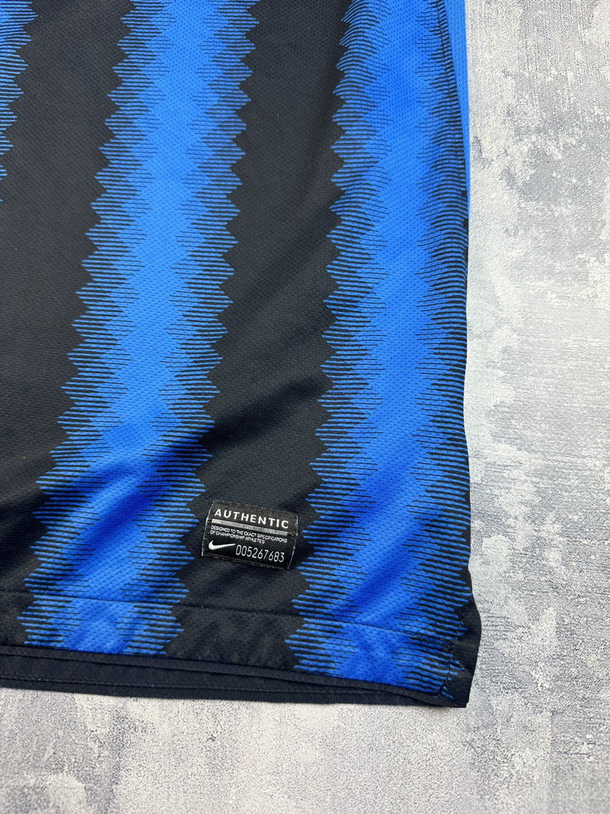 Nike Inter Milan 2010/11 Home Football Shirt Soccer Jersey Sz L Size US L / EU 52-54 / 3 - 2 Thumbnail