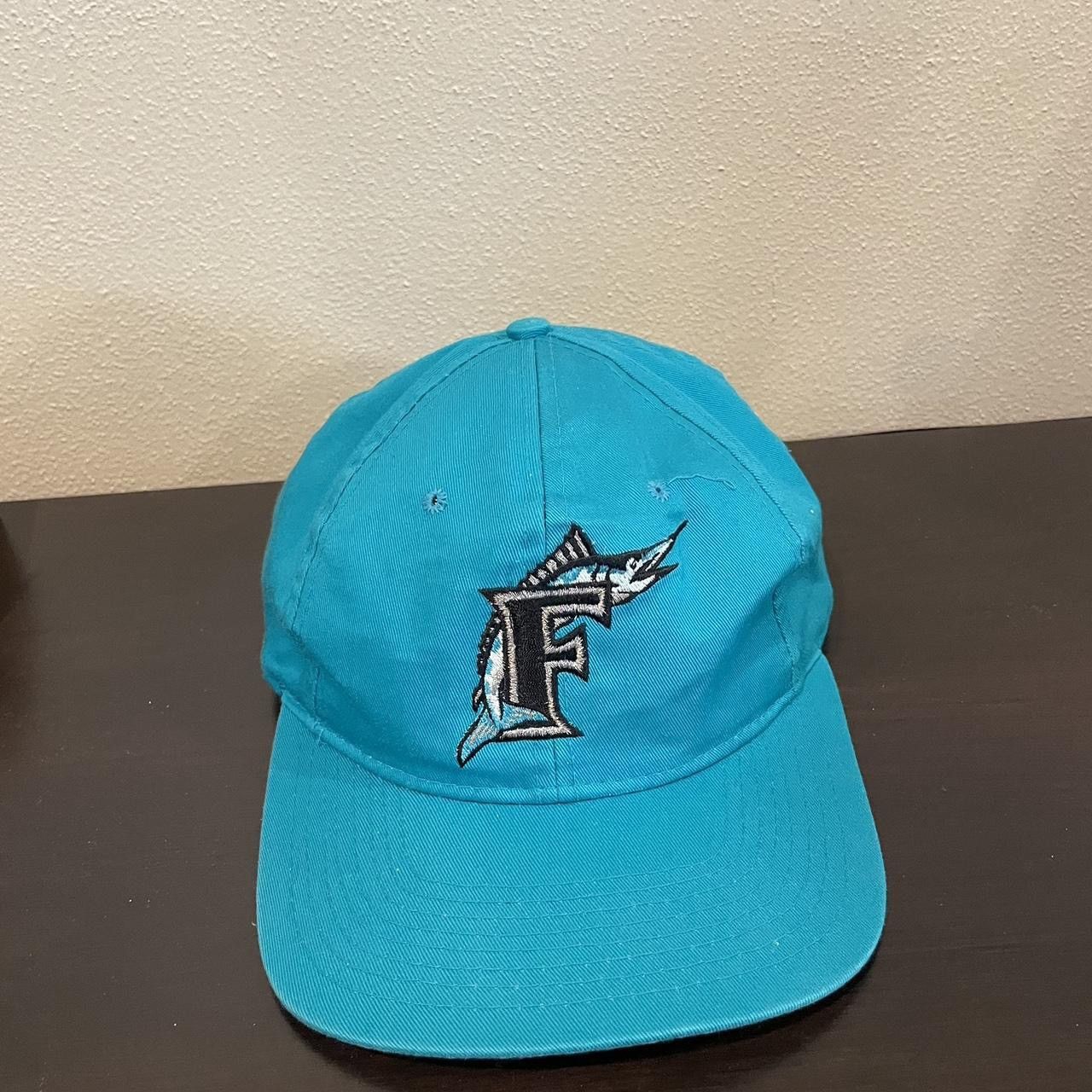 Vintage Vintage Florida Marlins Hat Size ONE SIZE - 1 Thumbnail