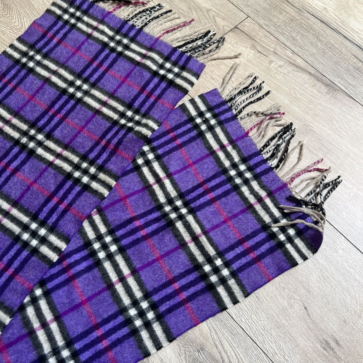 Burberry × Designer Vintage 90s Burberry Cashmere Scarf Nova Check Purple Size ONE SIZE - 7 Thumbnail