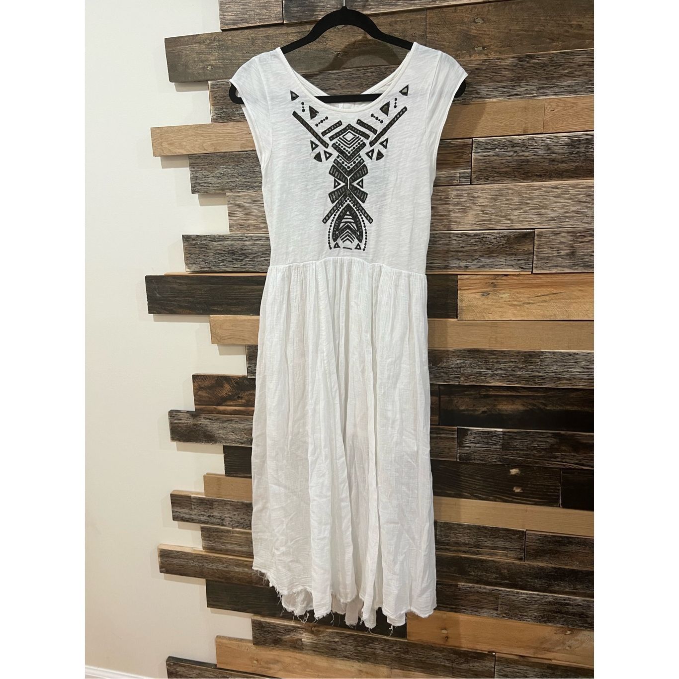 Free People FREE People TOOSALOOSA SLUB MEADOW DRESS embroidered SIZE XS Size XS / US 0-2 / IT 36-38 - 1 Thumbnail