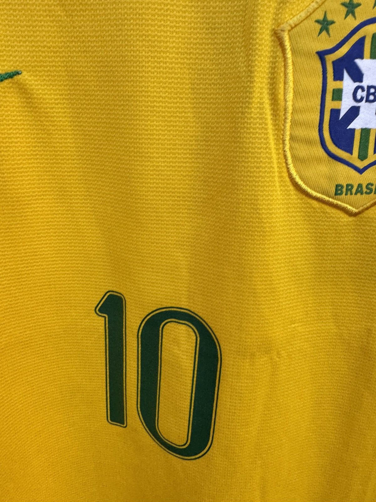 Nike Brazil 2006 World Cup RONALDINHO #10 Jersey Shirt - M - 9/10 Size US M / EU 48-50 / 2 - 3 Thumbnail