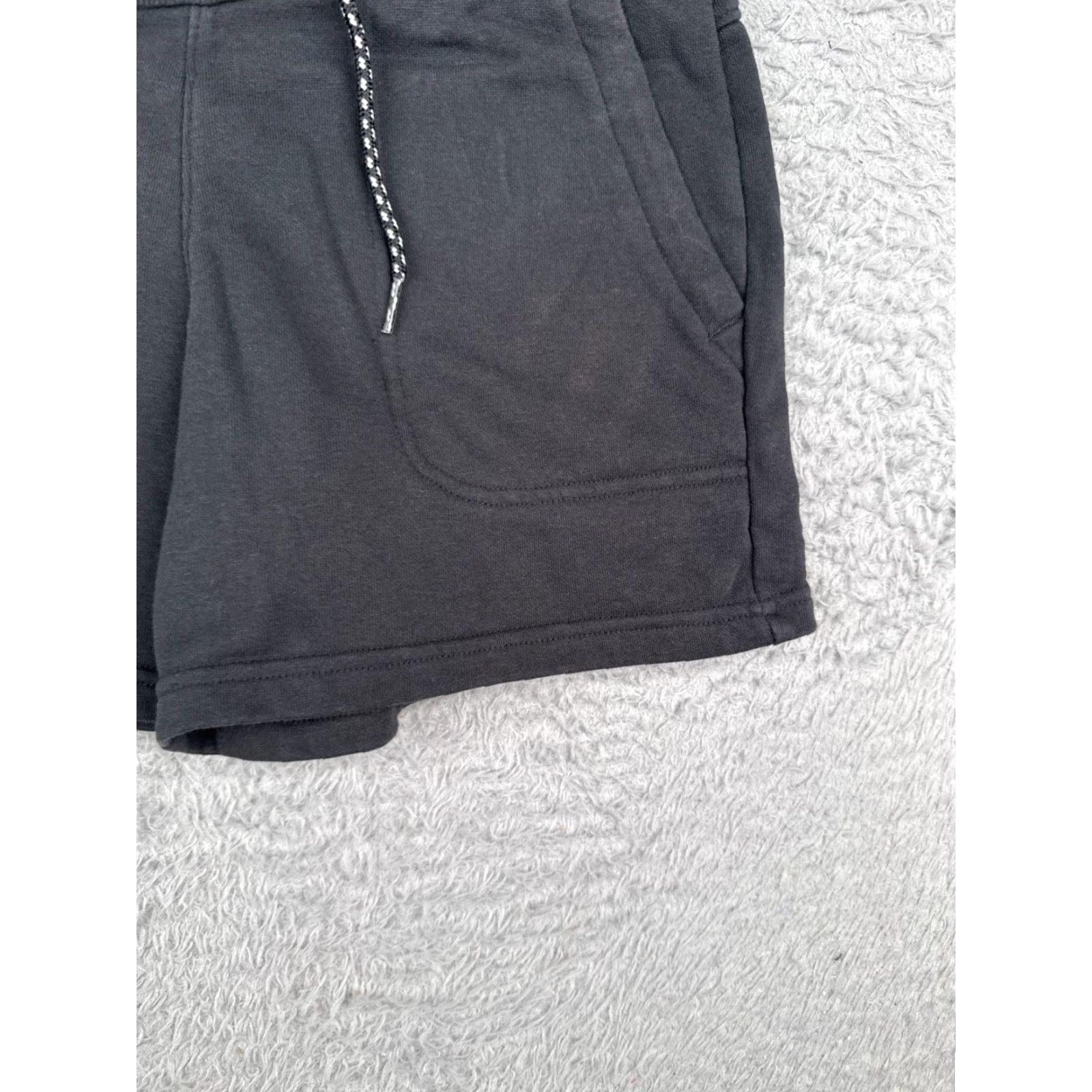 Vintage Columbia Shorts Women Bermuda Activewear Gray Cotton Blend Elastic Waist Zip Pocket Embroidered Logo 5 in Inseam Regular Size L Size 36" / US 14 / IT 50 - 2 Thumbnail