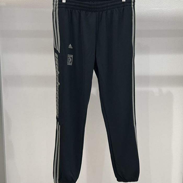 Yeezy calabasas hot sale pants black