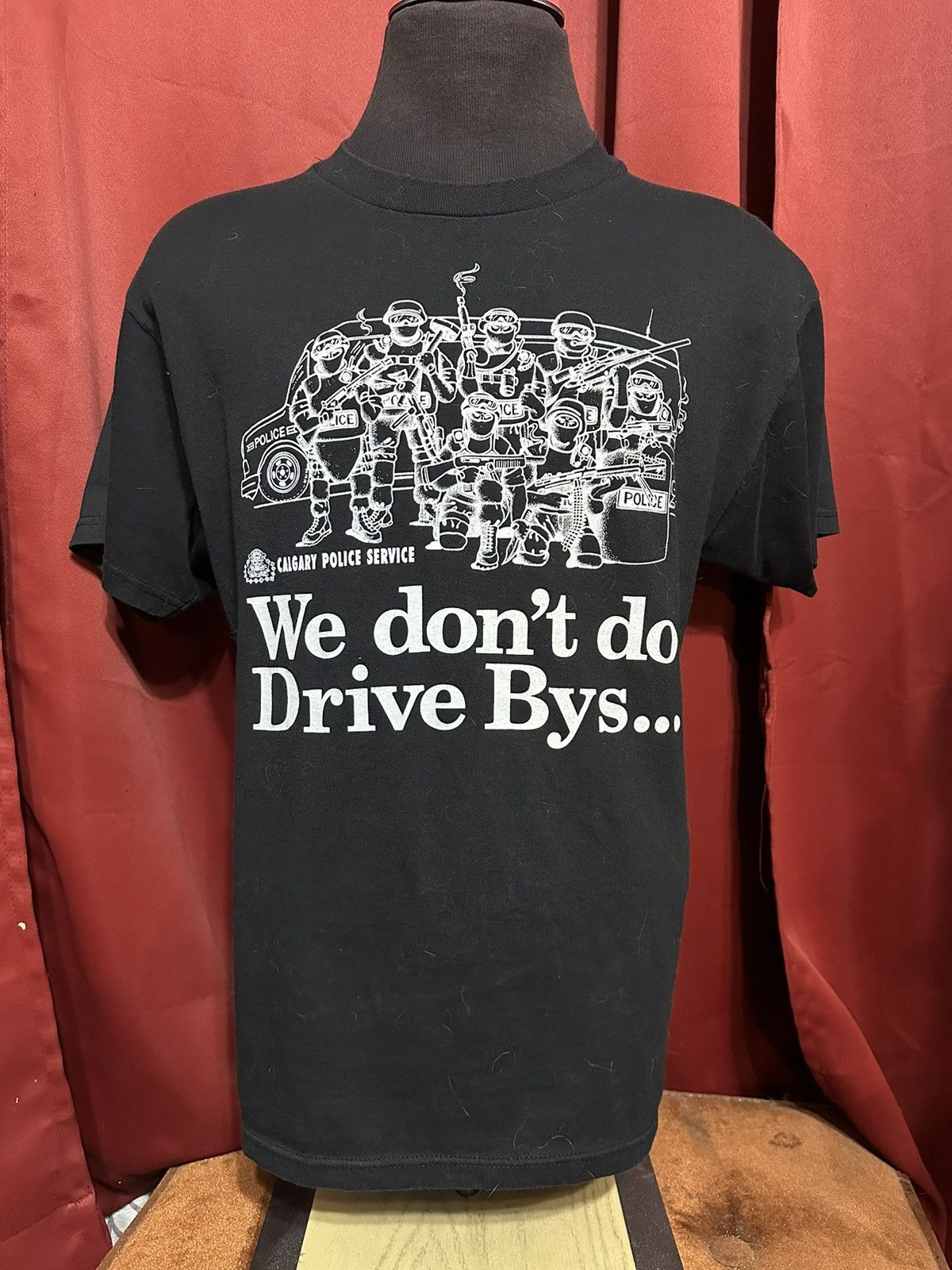 Vintage Vintage Calgary Police Tshirt We Don’t Do Drive Bys Grail Size US L / EU 52-54 / 3 - 1 Thumbnail