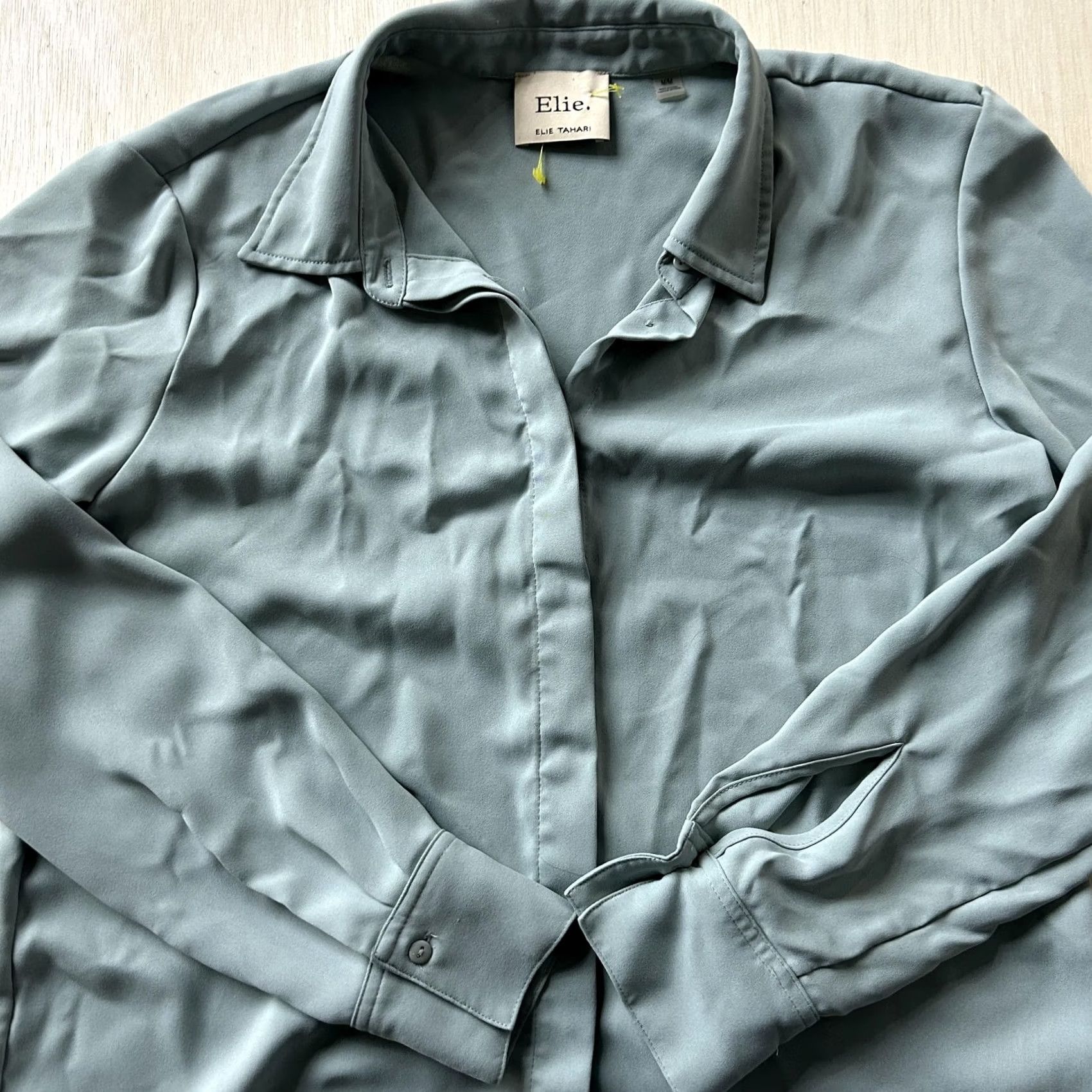 Elie Tahari Elie Tahari Shirt Womens M Green Collared Long Sleeve Button-Up Tunic Top Size M / US 6-8 / IT 42-44 - 3 Thumbnail