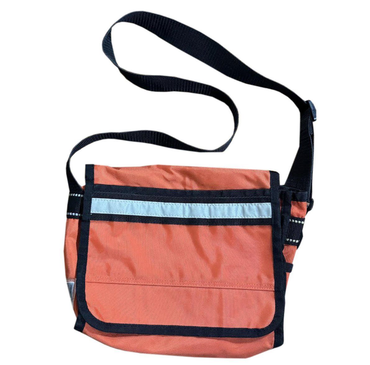 Old Navy Vintage Old Navy Mini Messenger Bag Size ONE SIZE - 1 Thumbnail