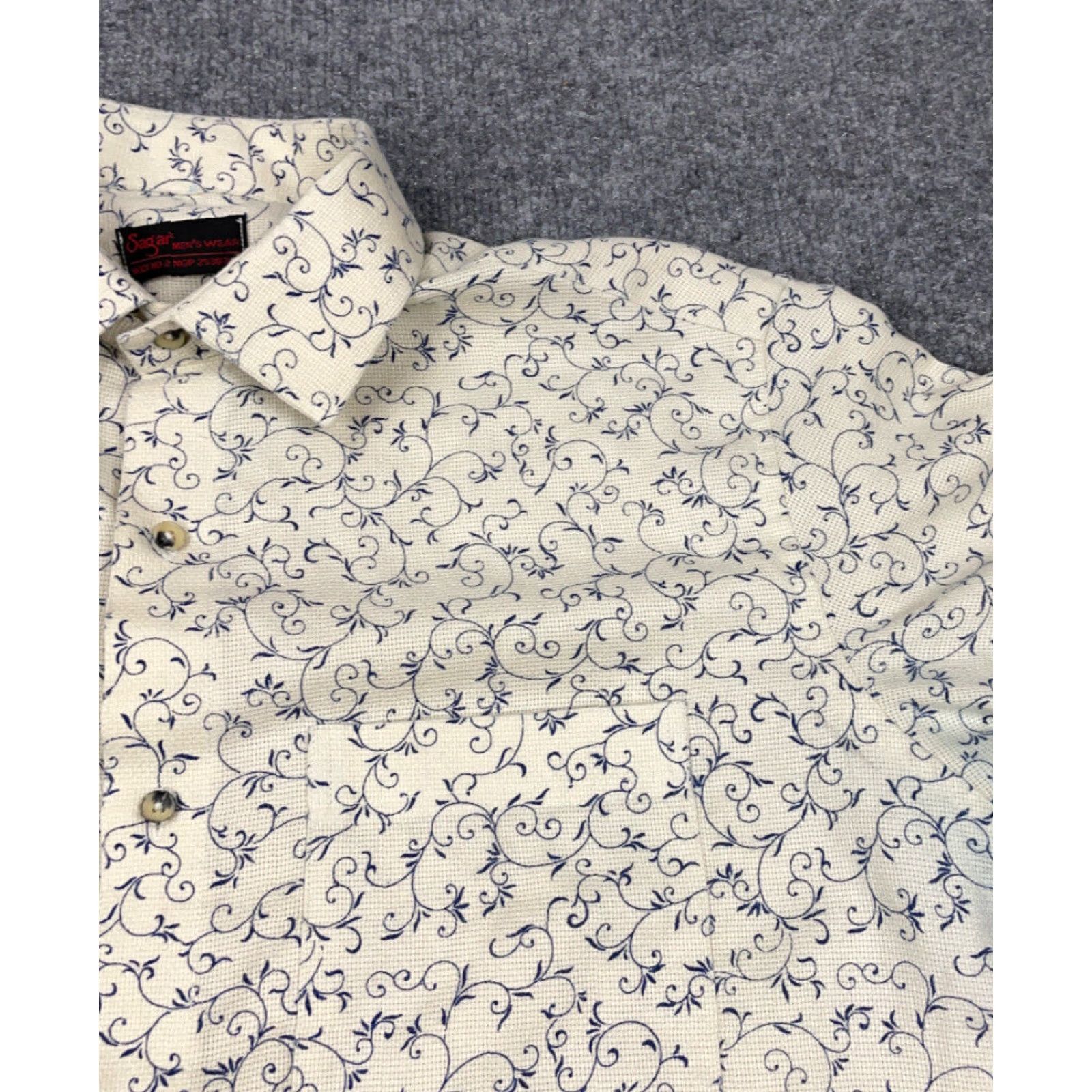 Etro VINTAGE Shirt Adult Large Ivory Paisley Button-Front Short Sleeve Cotton Retro 90s Hipster Festival Casual Mens Size US L / EU 52-54 / 3 - 6 Thumbnail