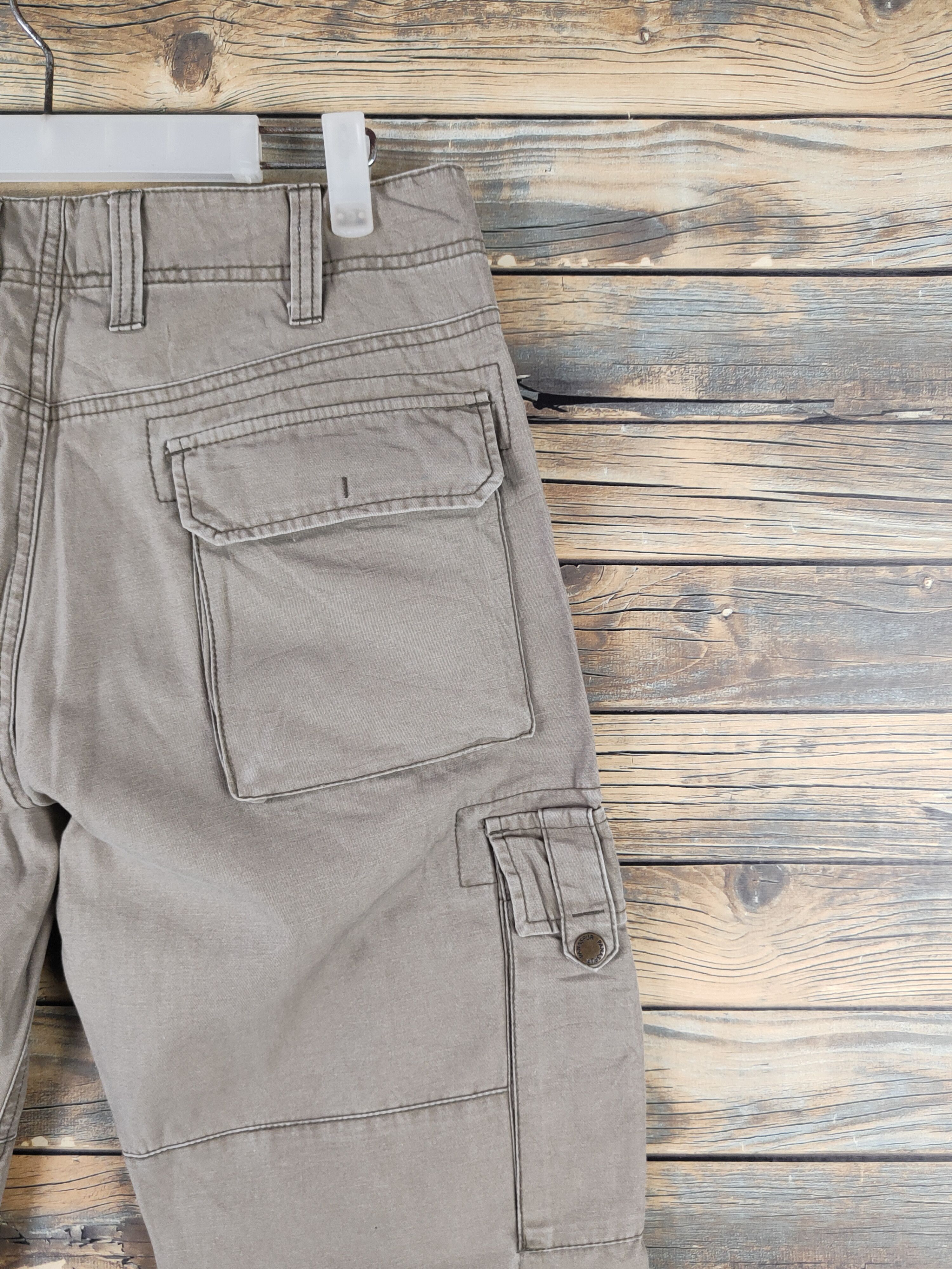 Japanese Brand DL Japanese Brand Beige Multipocket Cargo Pants #2333 Size US 31 - 10 Thumbnail