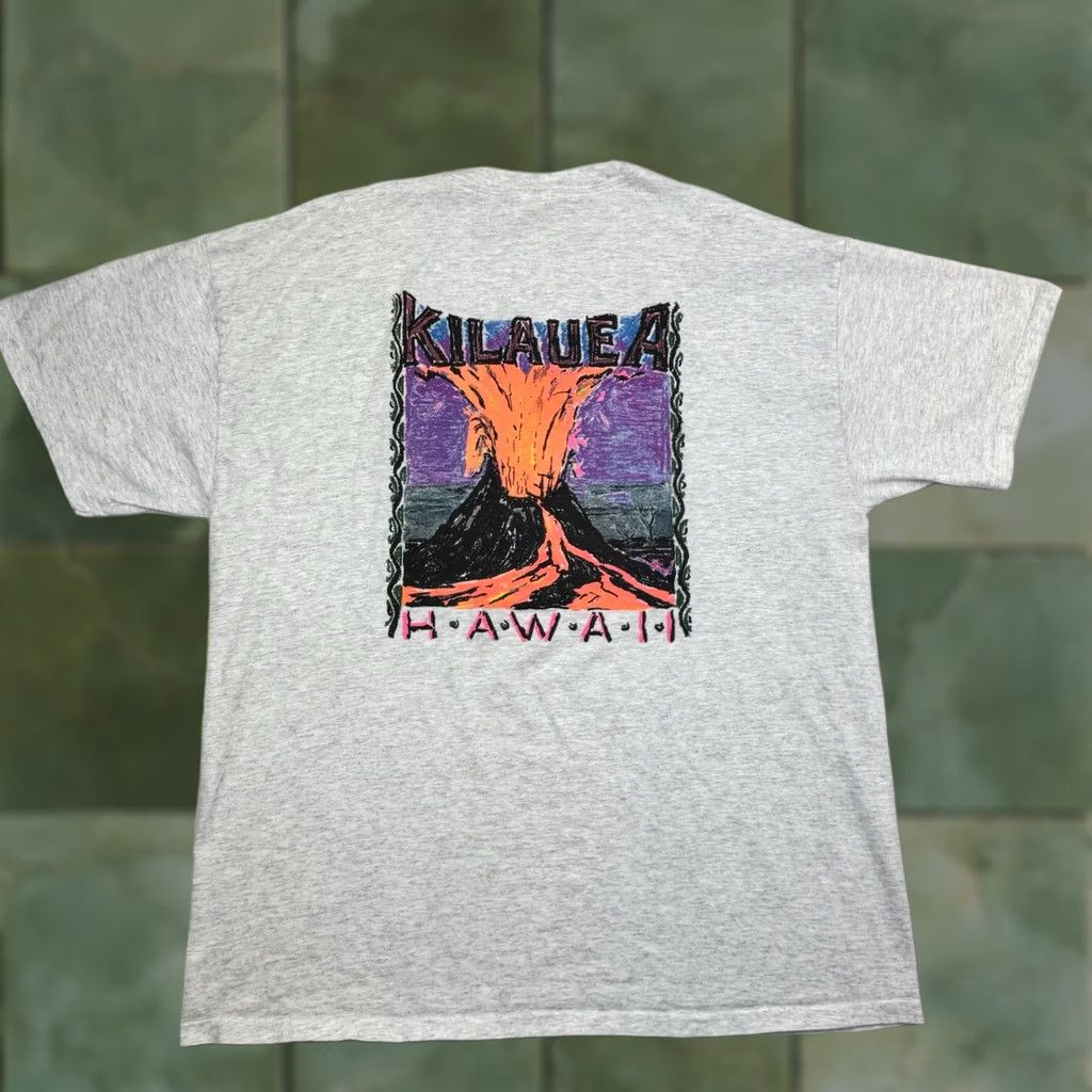 Hanes VINTAGE Hanes T-Shirt Men XL Gray 90s Nature Hawaiian USA Kilauea Hawaii Volcano Trees Mountains Shirt (Vintage) Mens Size US XL / EU 56 / 4 - 1 Thumbnail