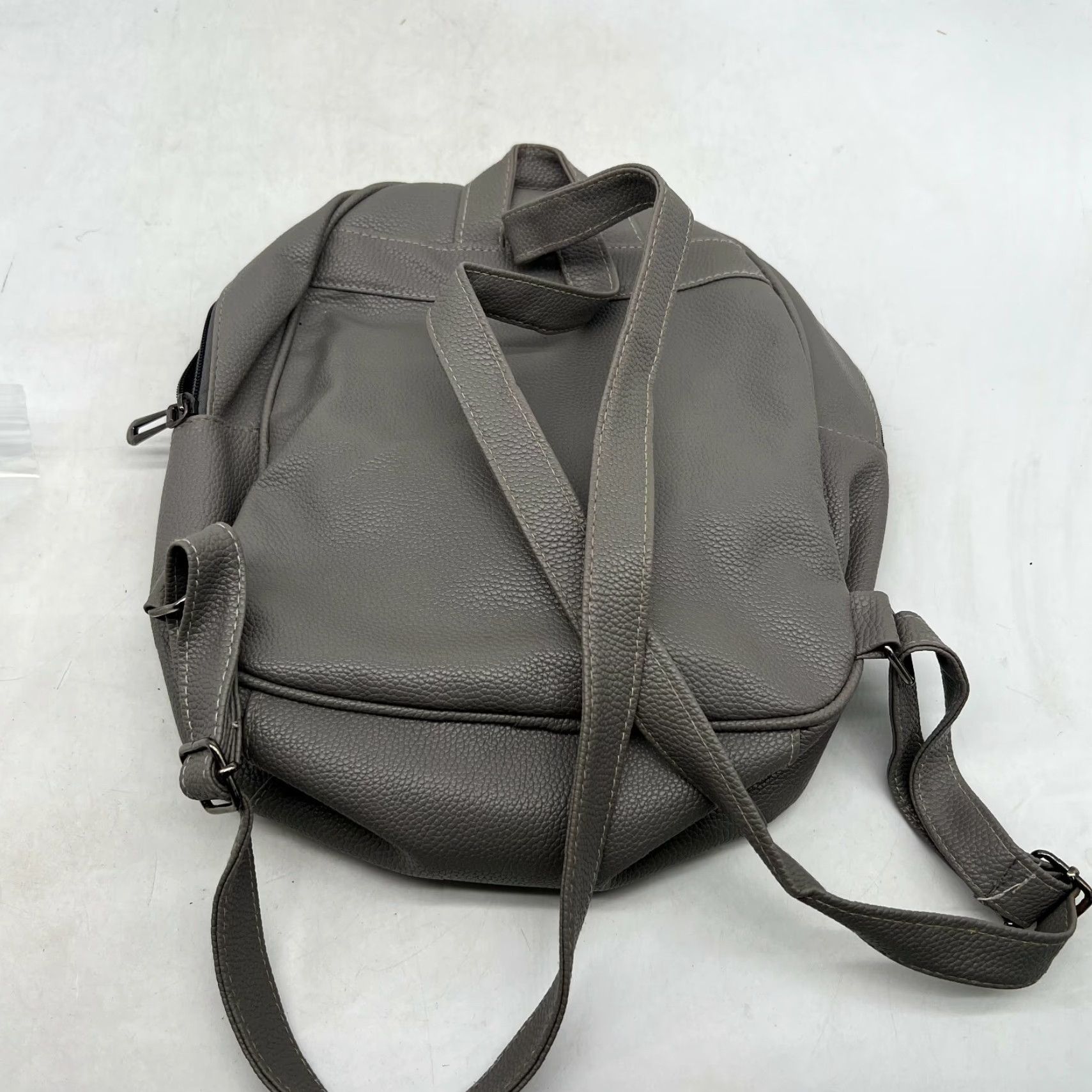 Vintage Women Gray Faux Leather Backpack Purse Adjustable Strap Tassel Studded Travel Casual 9x10 Size ONE SIZE - 2 Thumbnail