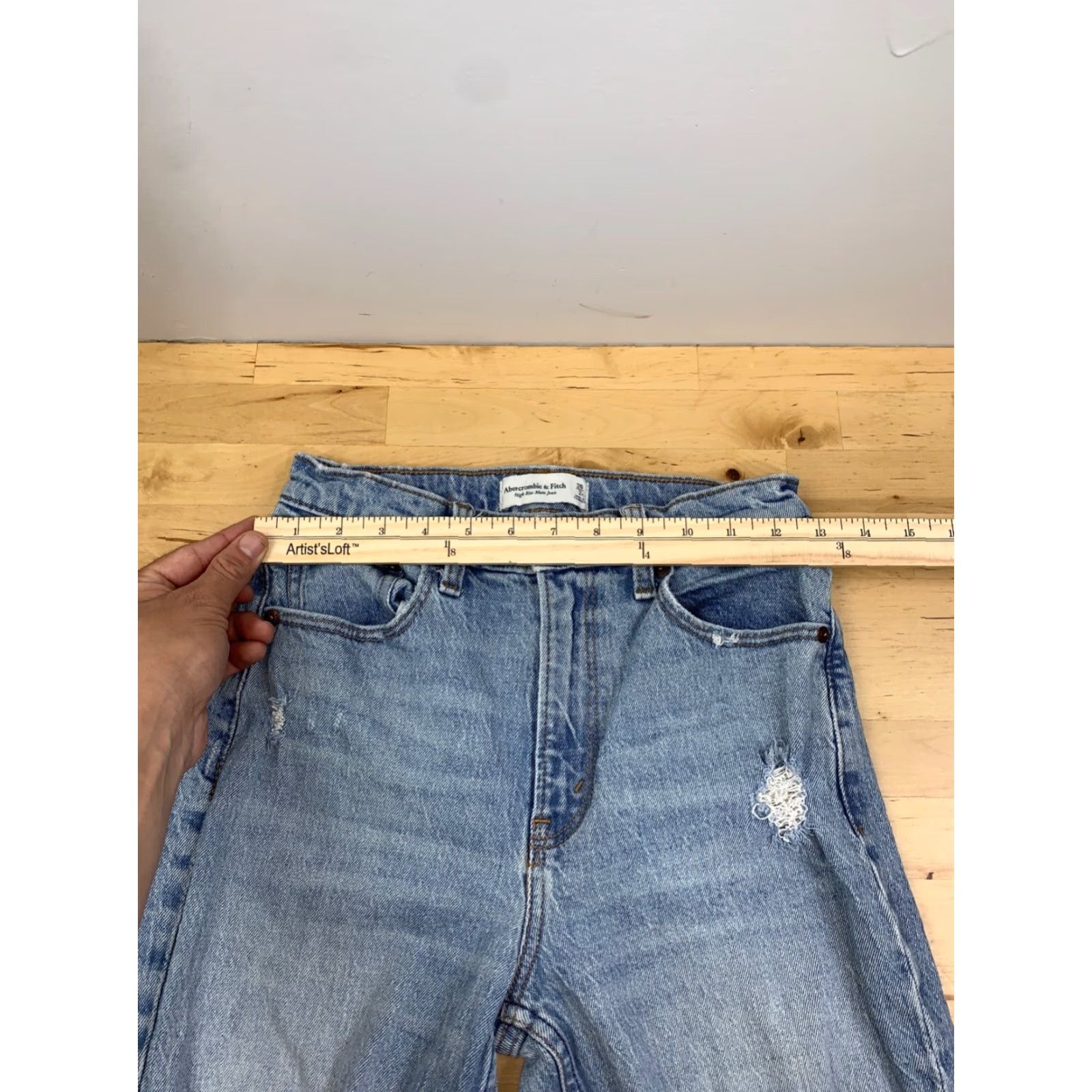 Abercrombie & Fitch Abercrombie & Fitch High Rise Mom Jeans Womens 26 Regular Blue Denim Distressed Pockets Stretch Jeans 1990s Womens Size 26" / US 2 / IT 38 - 5 Thumbnail