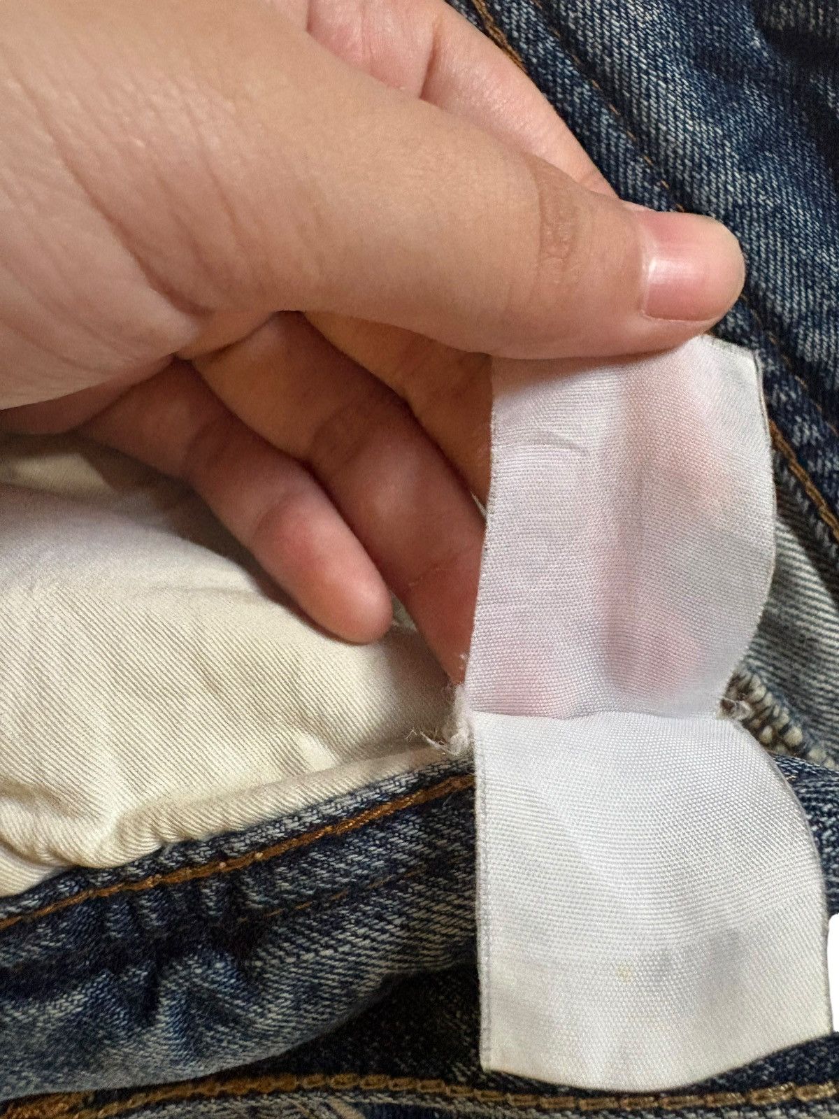 Japanese Brand Vintage Japanese Brand Faded Wash Distressed Baggy Jeans Size US 35 - 11 Thumbnail