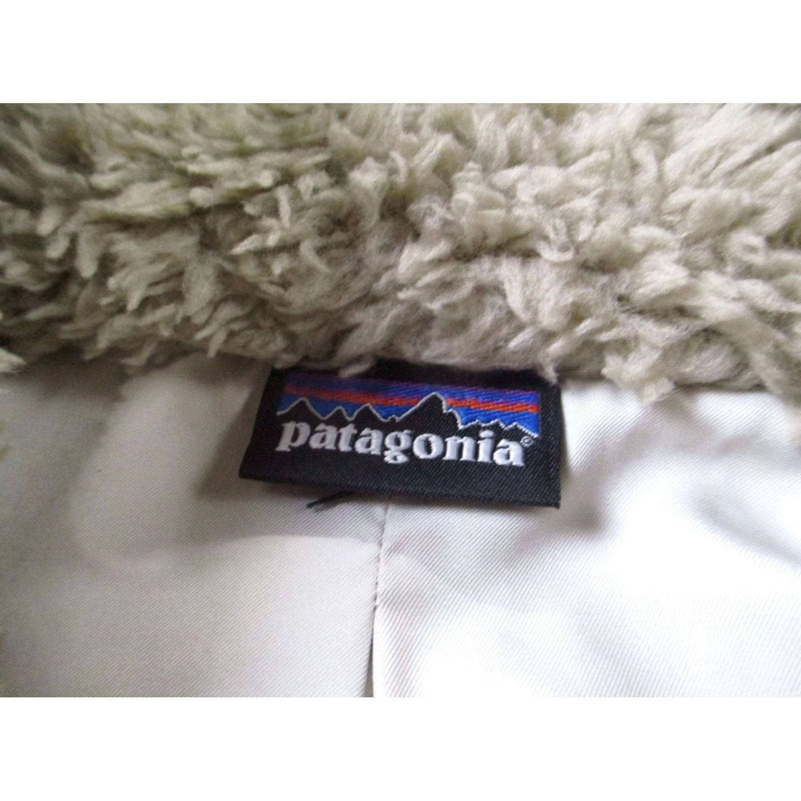 Patagonia Patagonia Vest Jacket Women M Beige Fleece Logo Outdoor Sleeveless Zip Pockets Size M / US 6-8 / IT 42-44 - 6 Thumbnail