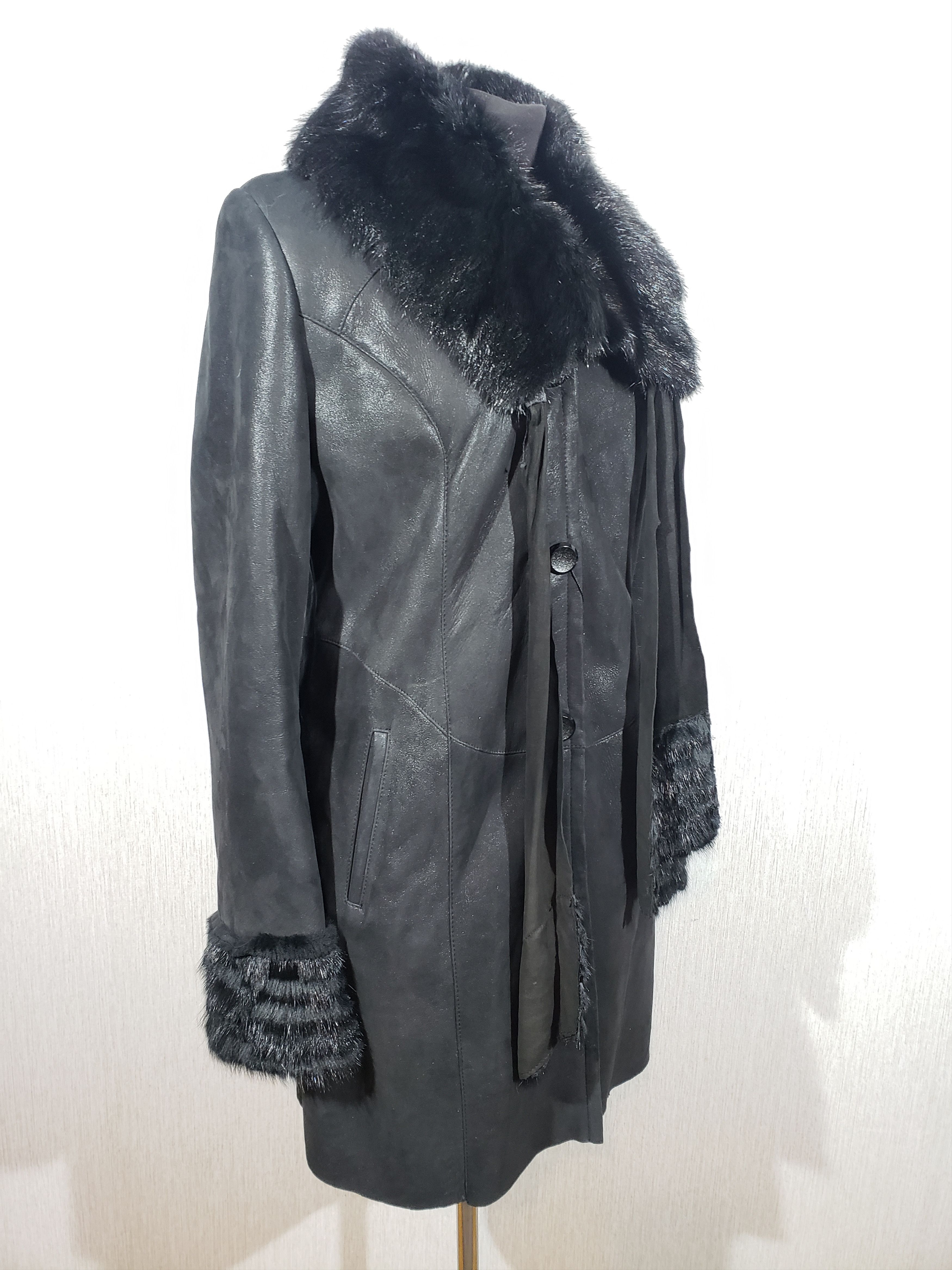 Other Wonderful women's warm sheepskin coat with genuine fur. Size L / US 10 / IT 46 - 3 Thumbnail