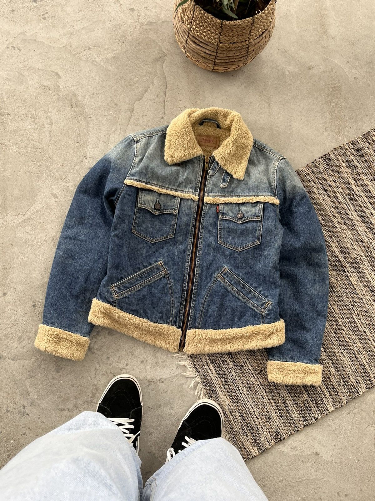 Levi's Vintage Levis Washed Denim Sherpa Bomber Jacket Avantgarde Size L / US 10 / IT 46 - 1 Thumbnail