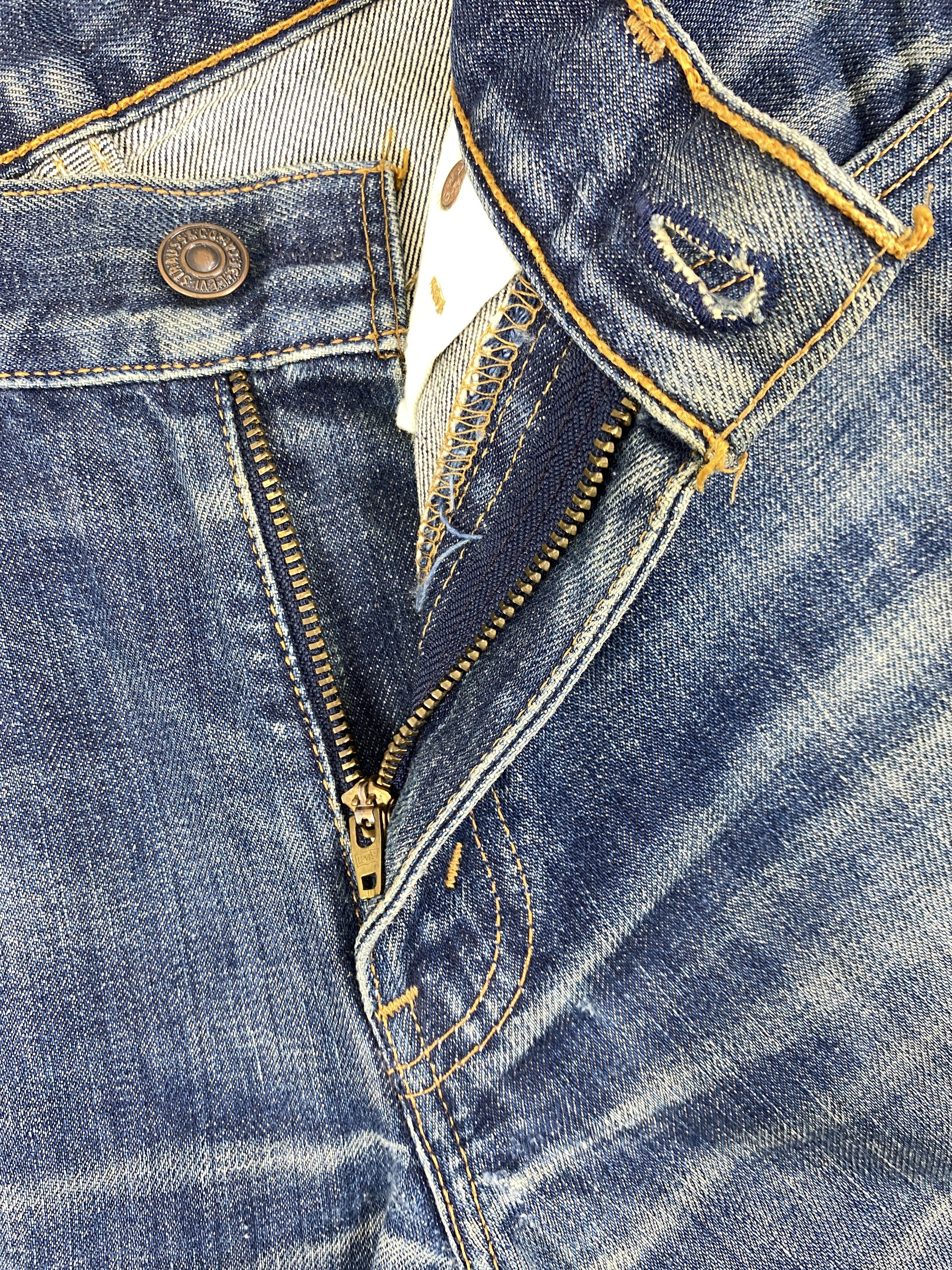 Japanese Brand Distressed Blue Vintage Levi's 553 Flared Denim -SJ191 Size US 27 - 7 Thumbnail