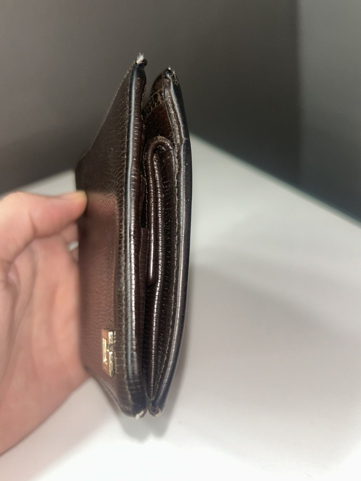 Gucci Vintage Gucci Dark Brown Leather G logo Bifold Size ONE SIZE - 13 Thumbnail