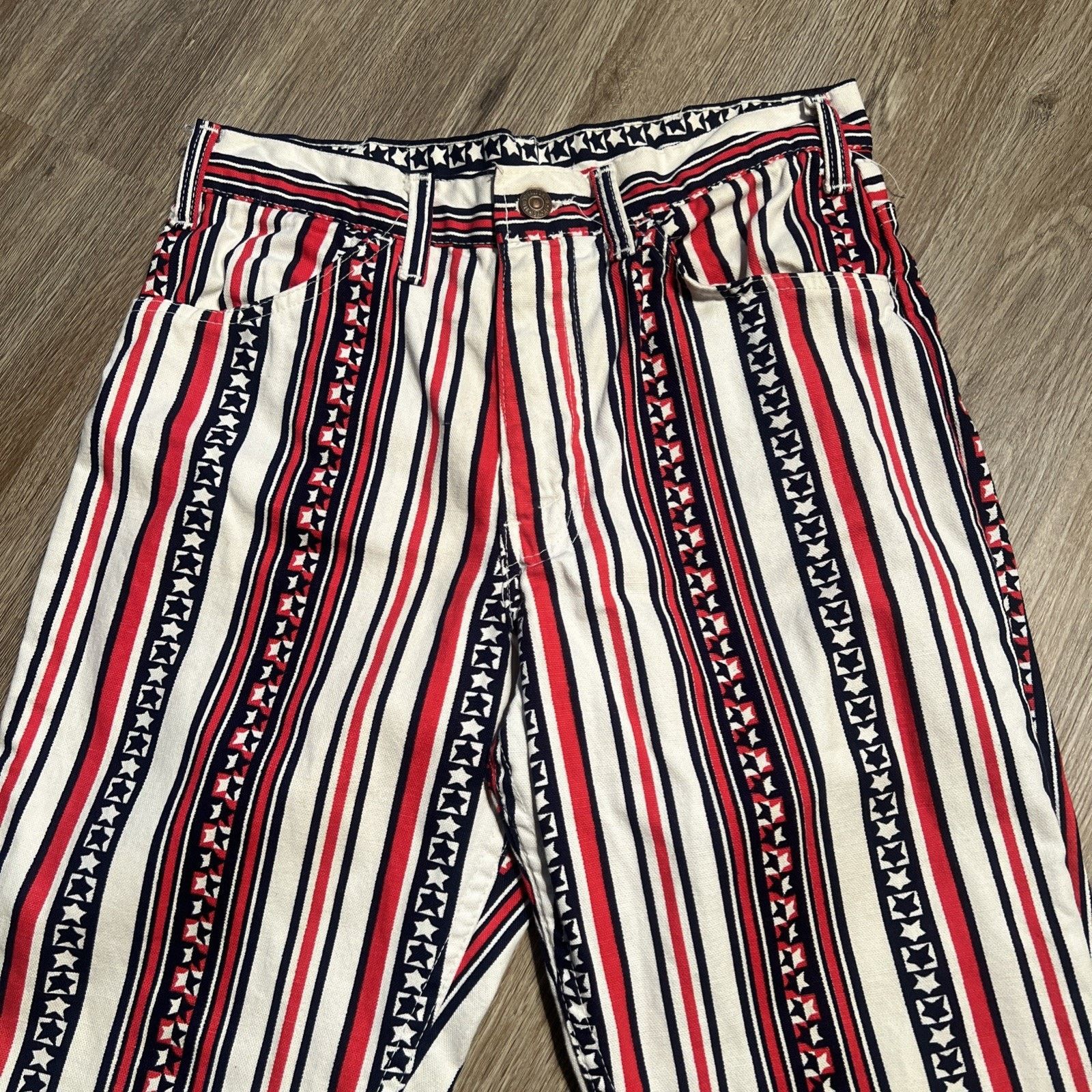 Levi's 60s Vintage LEVI'S Big E Stars Stripes Flare Jeans 29 27 VGC Size US 29 - 2 Thumbnail