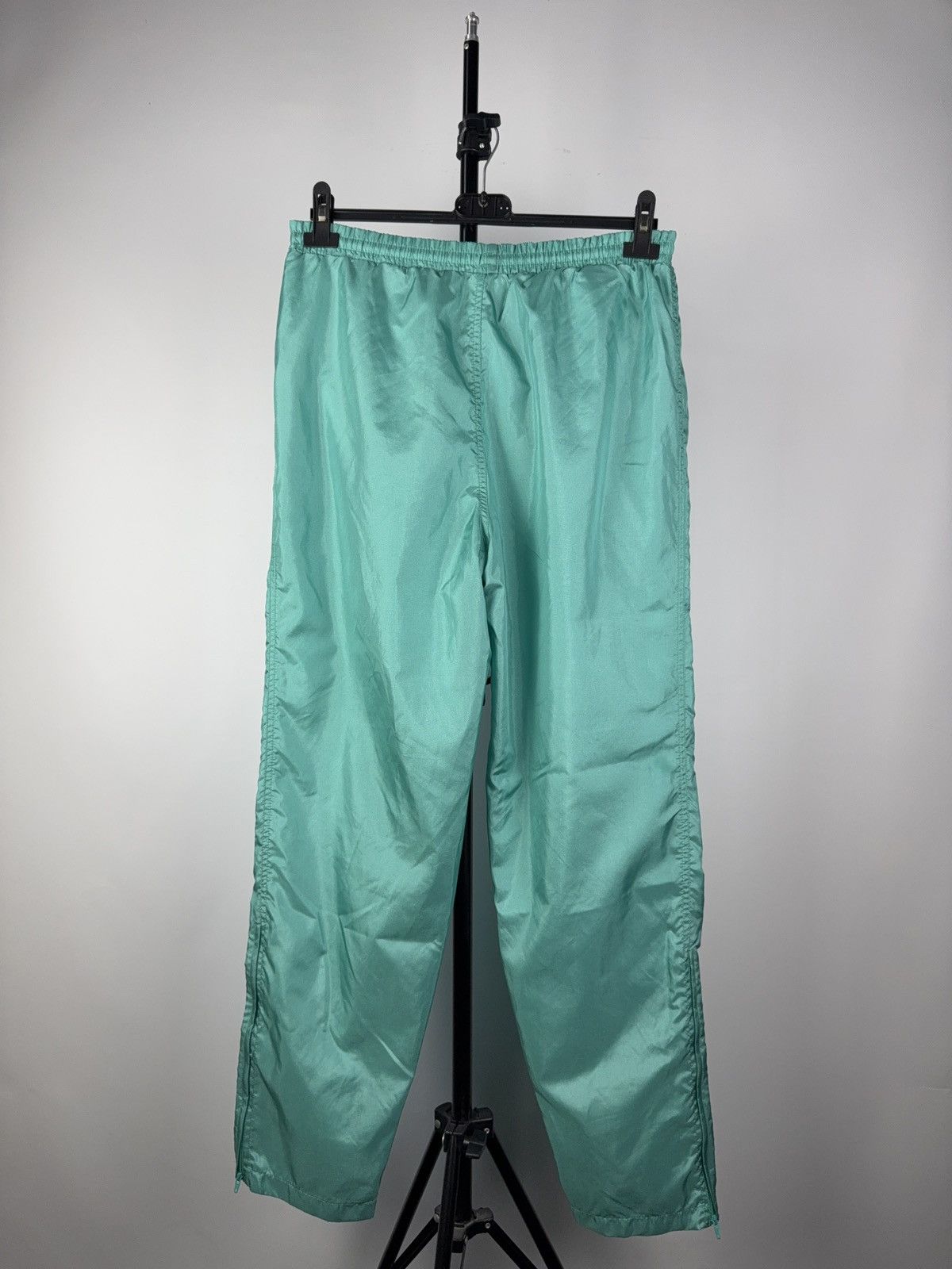 Adidas × Vintage Vintage 90s Adidas Originals Nylon Track Pants Size US 32 / EU 48 - 4 Thumbnail