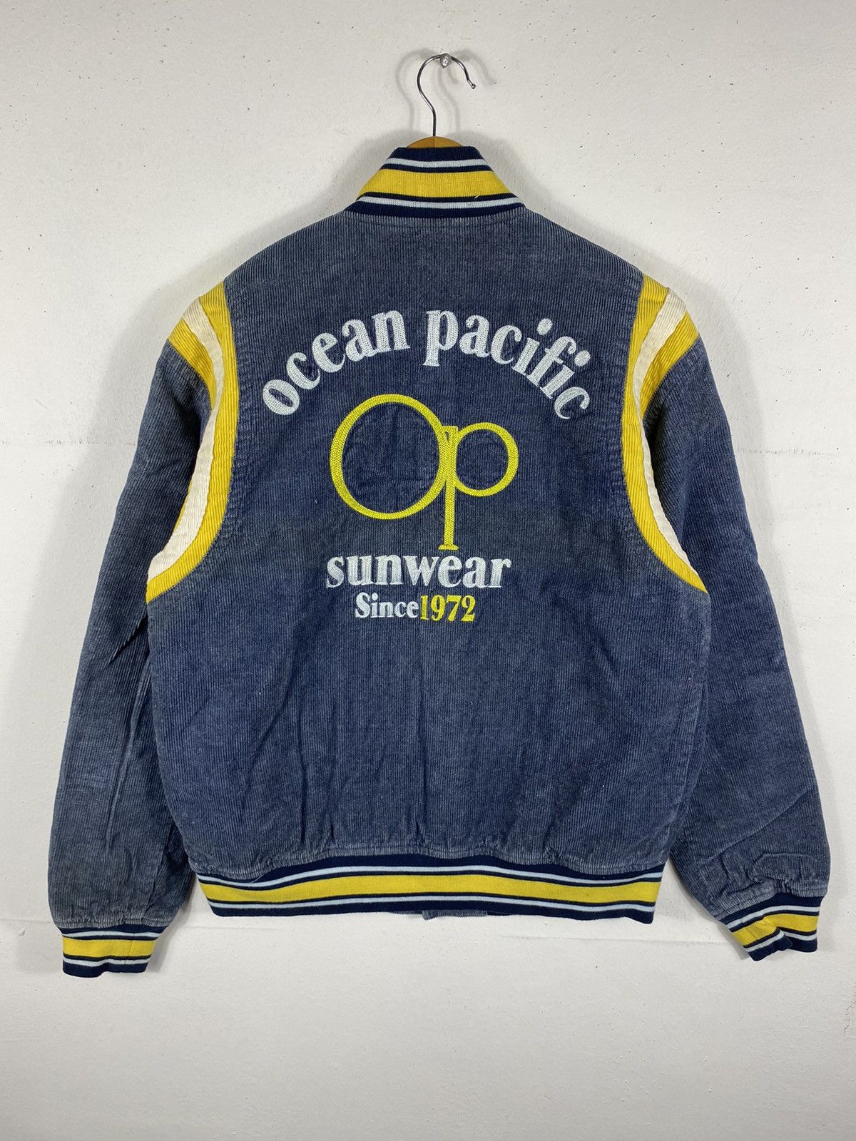 Ocean Pacific Ocean Pacific Big Logo Corduroy Button Jacket Size US M / EU 48-50 / 2 - 1 Thumbnail