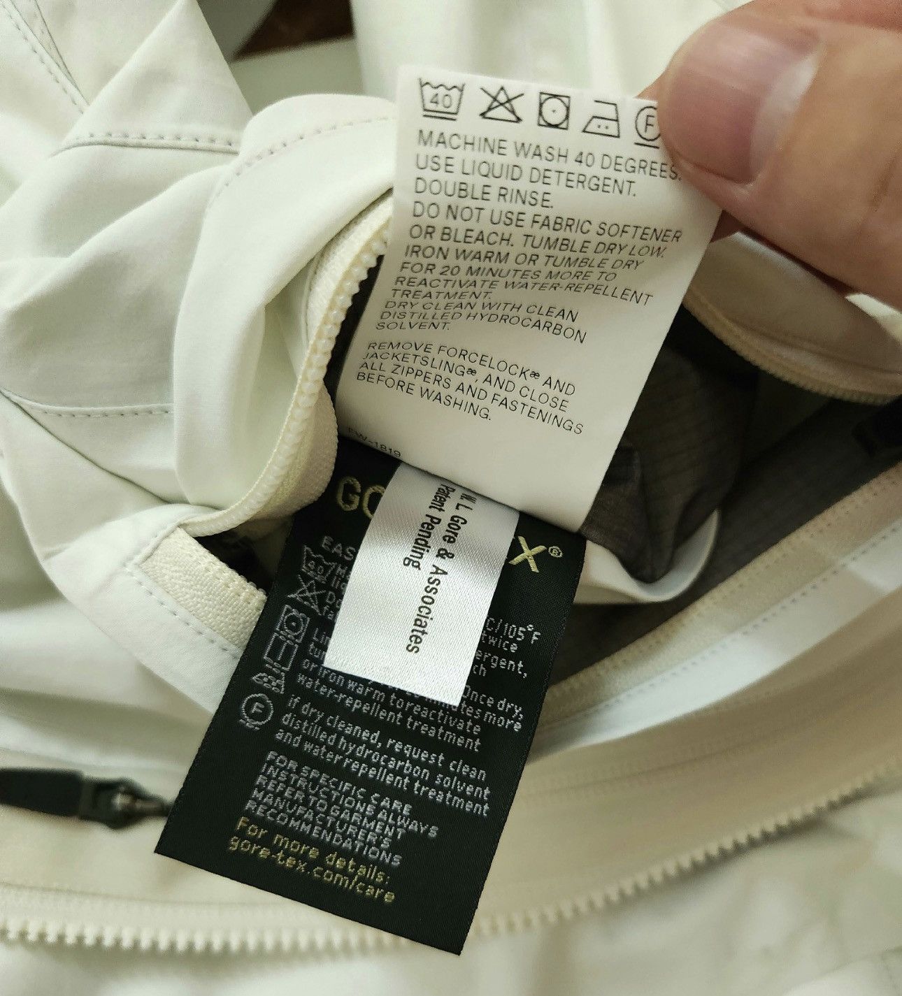 Acronym × Errolson Hugh Acronym J47TS GT Size US S / EU 44-46 / 1 - 7 Thumbnail