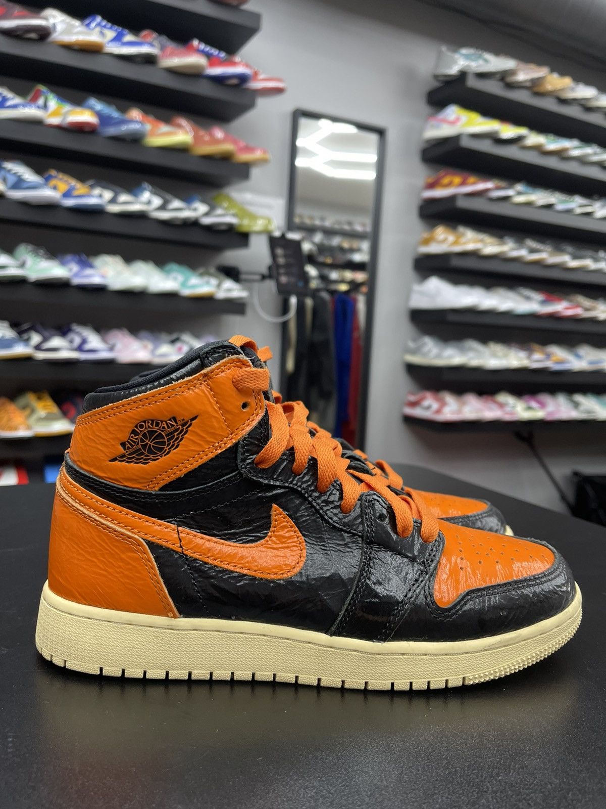 Jordan Brand Size 5.5y - Jordan 1 Shattered Backboard Gently Used Size US 5.5 / EU 38 - 3 Thumbnail