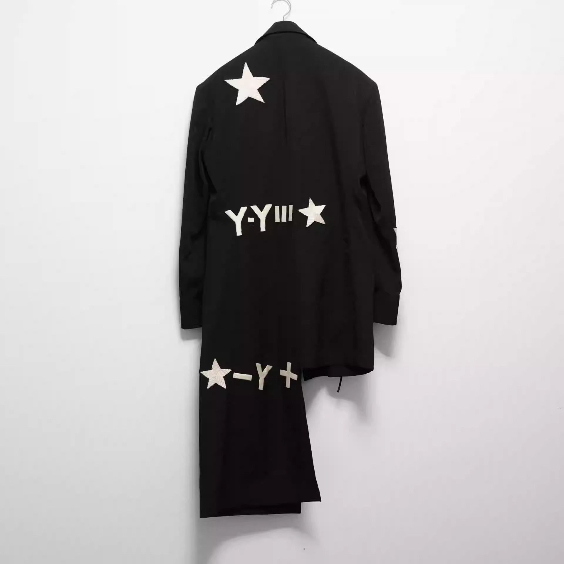 Yohji Yamamoto Yohji Yamamoto Embroidery Tray Buckle Asymmetrical Coat-250 Size US L / EU 52-54 / 3 - 2 Thumbnail