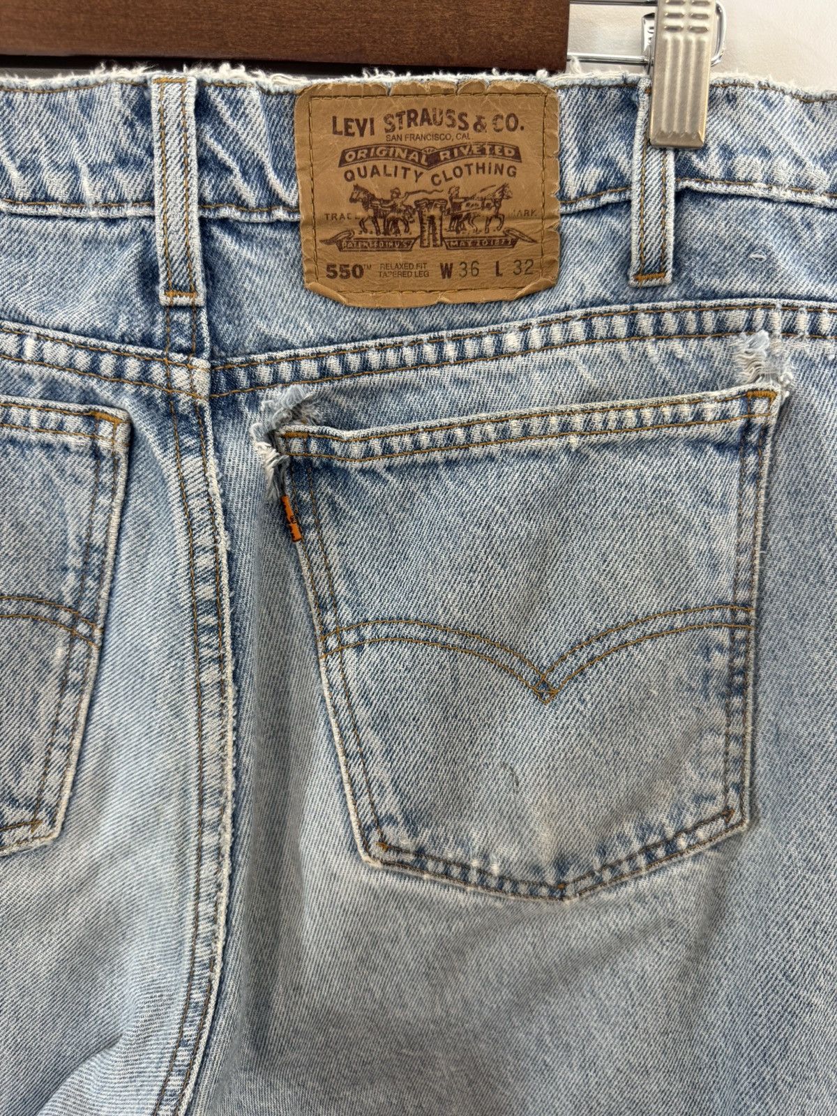 Levi's Vintage Clothing Vintage Levi’s 550 Light Wash Distressed Jeans, W35 x L31 Size US 35 - 10 Thumbnail