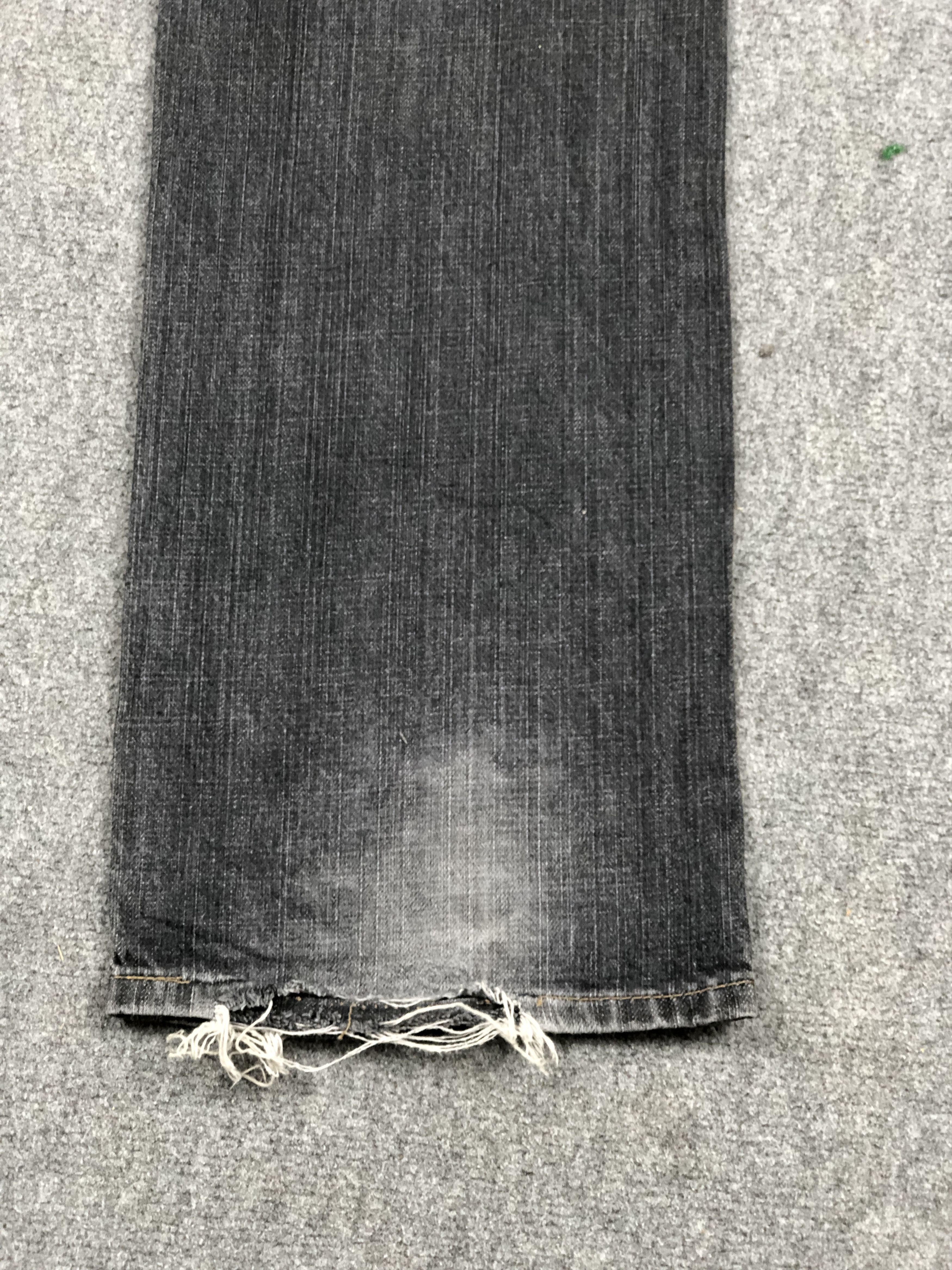 Levi's Distressed Vintage Levis 514 Black Jeans DP2367 Size US 36 / EU 52 - 19 Thumbnail
