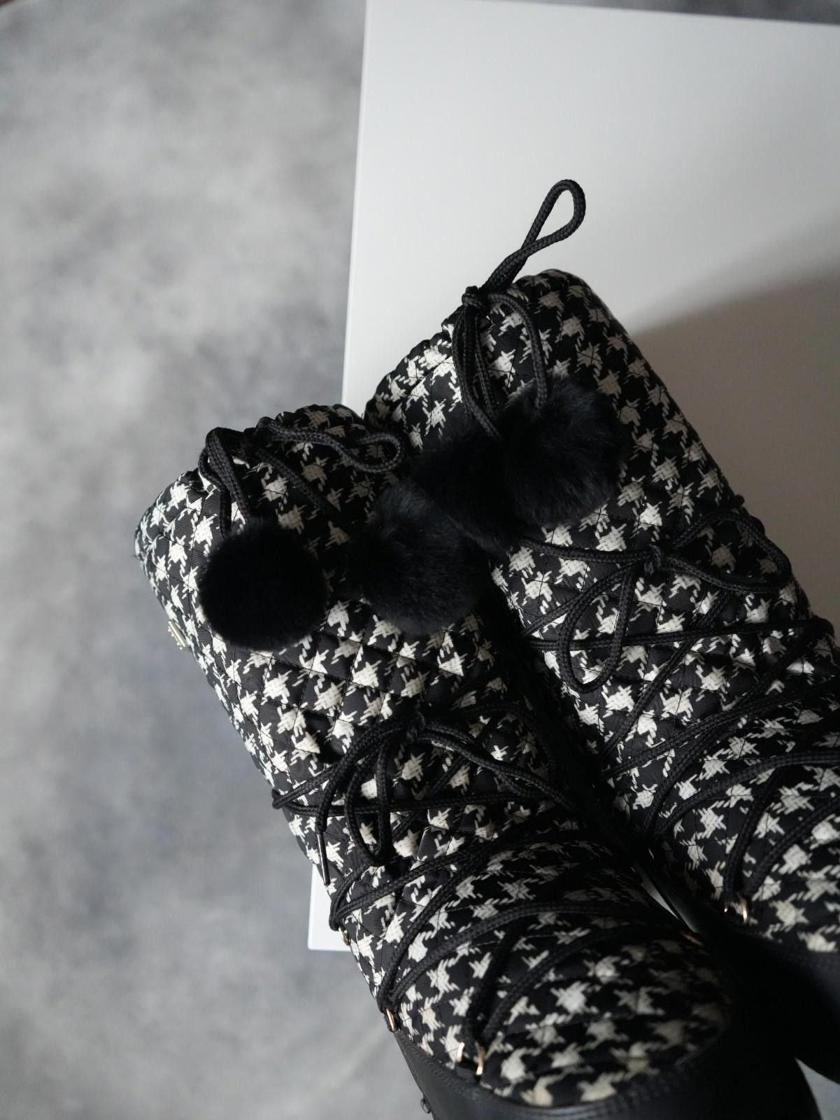 Dolce & Gabbana Dolce & Gabbana Snow / Moon Insulated Boots EU35-37 Size US 4 / IT 34 - 8 Thumbnail