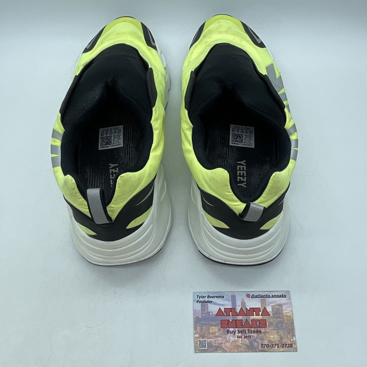 Adidas Yeezy boost 700 phosphor Size US 9.5 / EU 42-43 - 6 Thumbnail