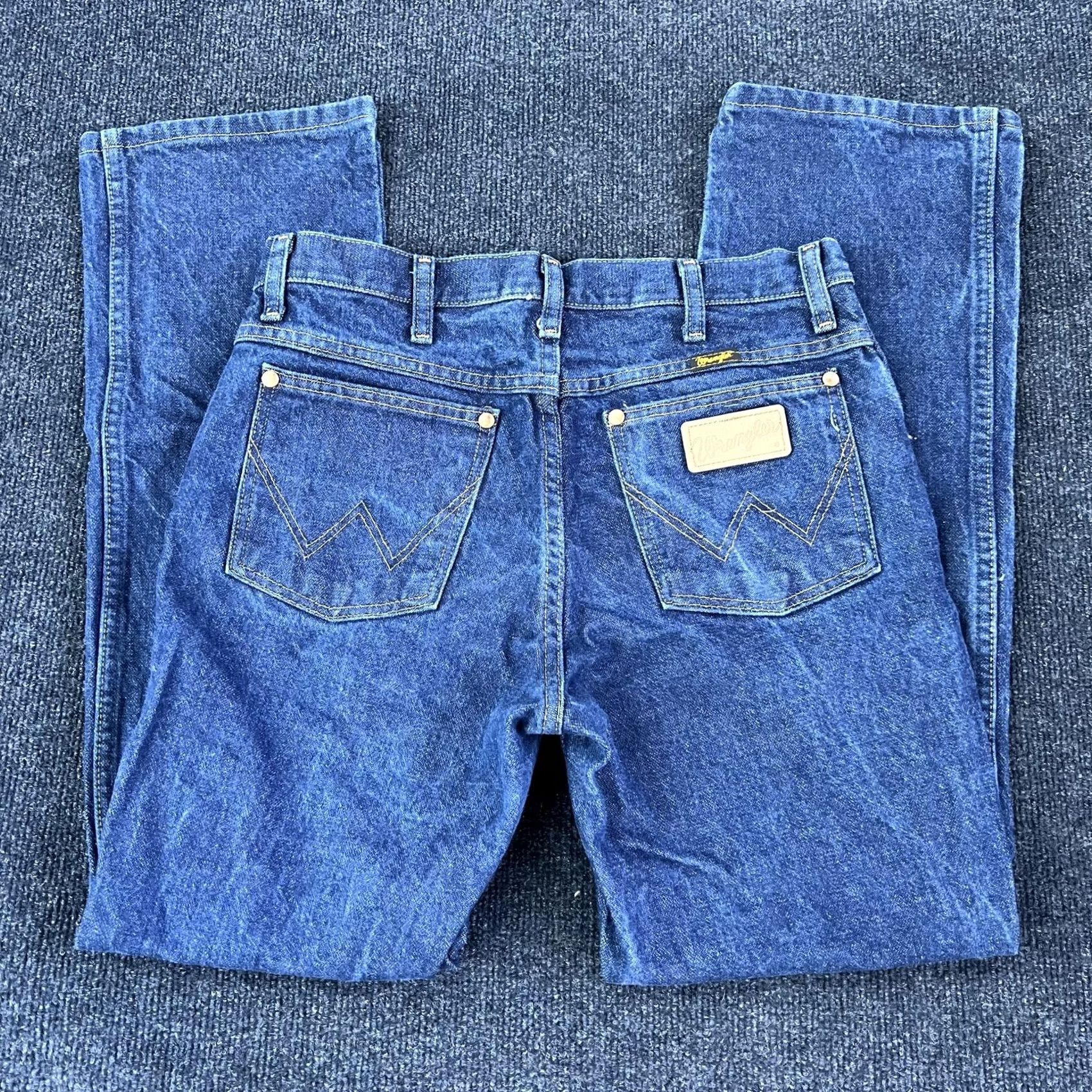 Wrangler Wrangler Jeans Mens 26x29 Blue Denim Straight Leg Medium Wash Casual Pants Size US 26 / EU 42 - 2 Thumbnail