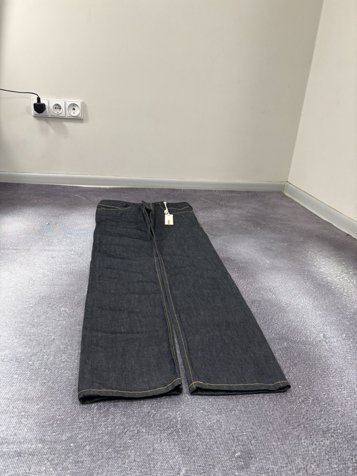 Diesel Diesel Iakop Regular Slim Tapered NWT Navy/Black Denim Jeans Size US 28 / EU 44 - 3 Thumbnail