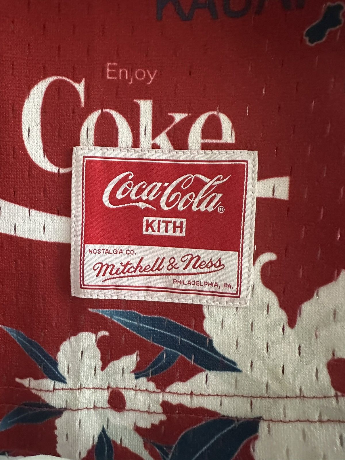 Coca Cola × Kith Kith x Coca Cola Mesh Hawaiian Tee Size US S / EU 44-46 / 1 - 3 Thumbnail