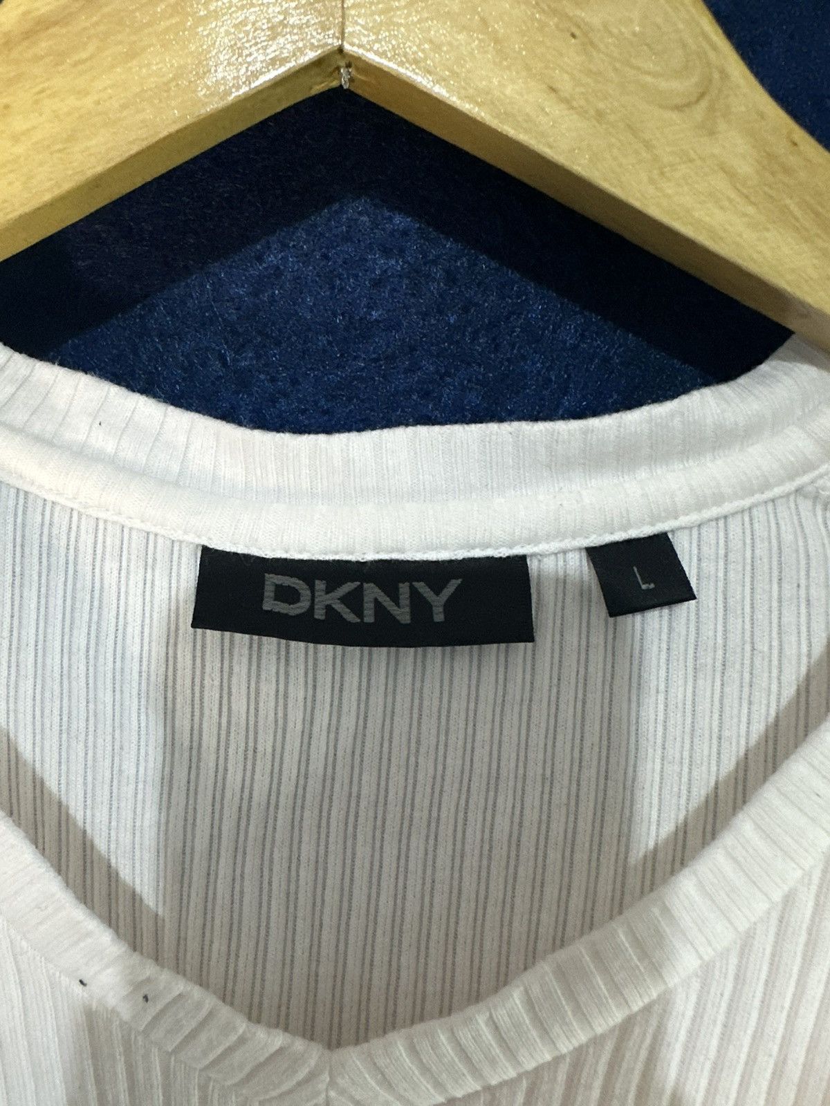 Raf Simons DKNY ribbed V-Neck Tshirt Raf Simons Style Size US L / EU 52-54 / 3 - 11 Thumbnail