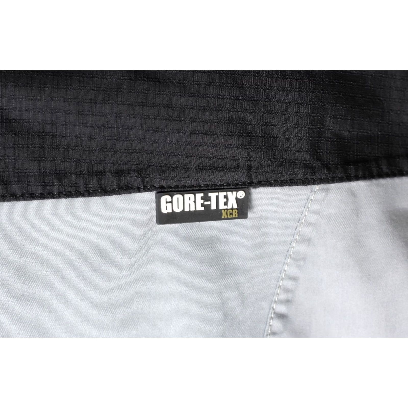 Vintage HAGLÖFS GORE-TEX XCR Hooded Waterproof Jacket Men S MJ5905 Shirt Womens? Size US S / EU 44-46 / 1 - 6 Thumbnail