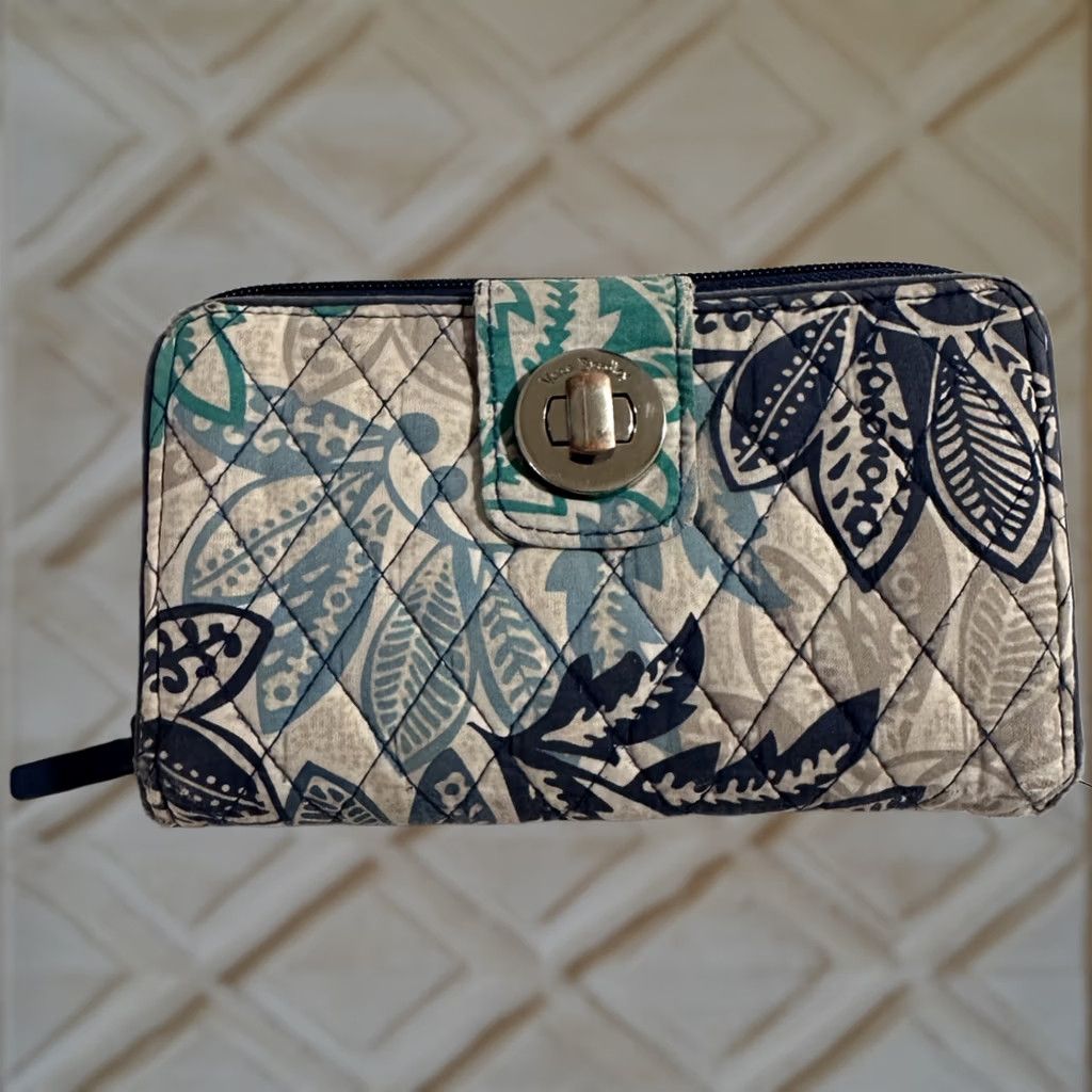 Vera Bradley Vera Bradley Wallet Women Classic Blue Gray Flower Quilted Turnlock Zip-Around Credit Card Folding One Size Blue Size ONE SIZE - 1 Thumbnail