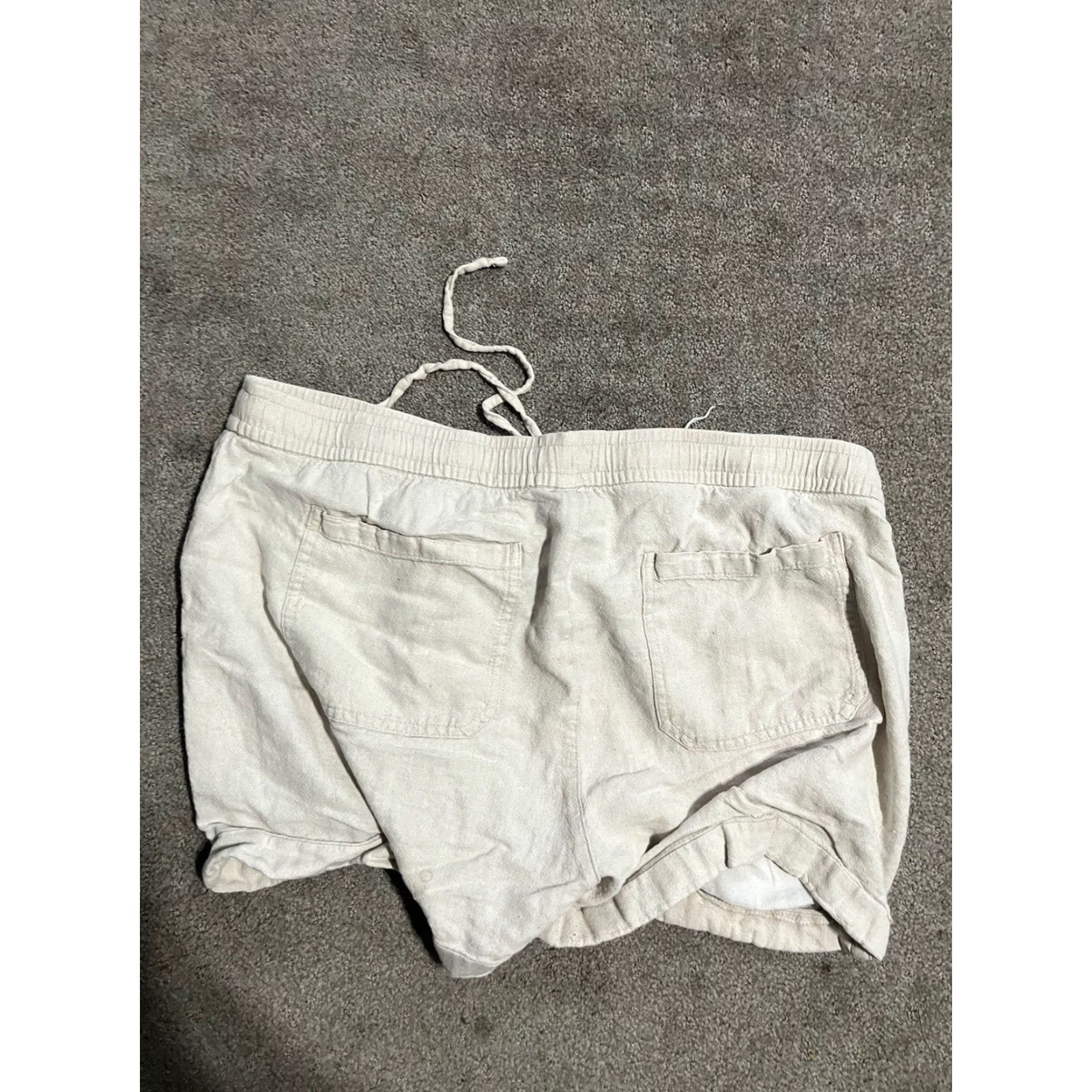Old Navy Old Navy Women's Beige High Rise Lounge Shorts Size Large Casual Travel 5-Pocket Stretch Lightweight Size 36" / US 14 / IT 50 - 2 Thumbnail