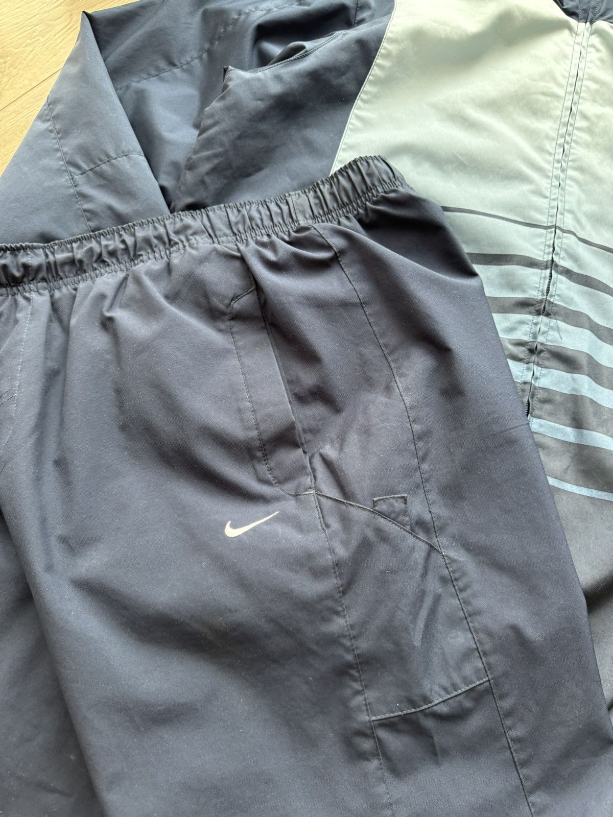 Nike Vintage Nike 90’s Y2K Style Drill Nylon Track Suit Pants Size US 34 / EU 50 - 5 Thumbnail