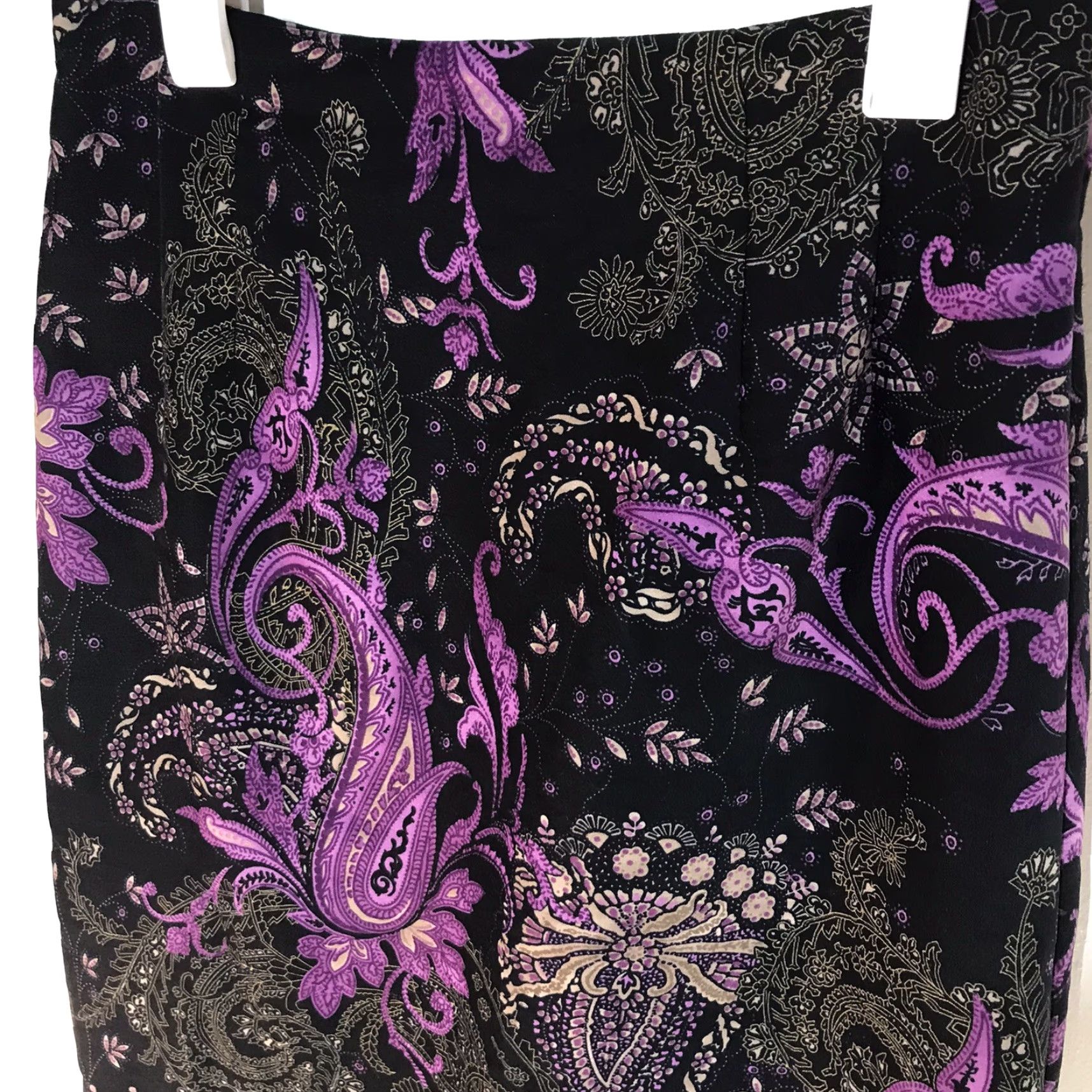 Velvet Briggs Skirt Womens Size 12 Midi Velvet Paisley Straight Modern Bohemian City Art Black Multicolor Zip Slit 33in Waist 30in Regular Size 34" / US 12 / IT 48 - 2 Thumbnail