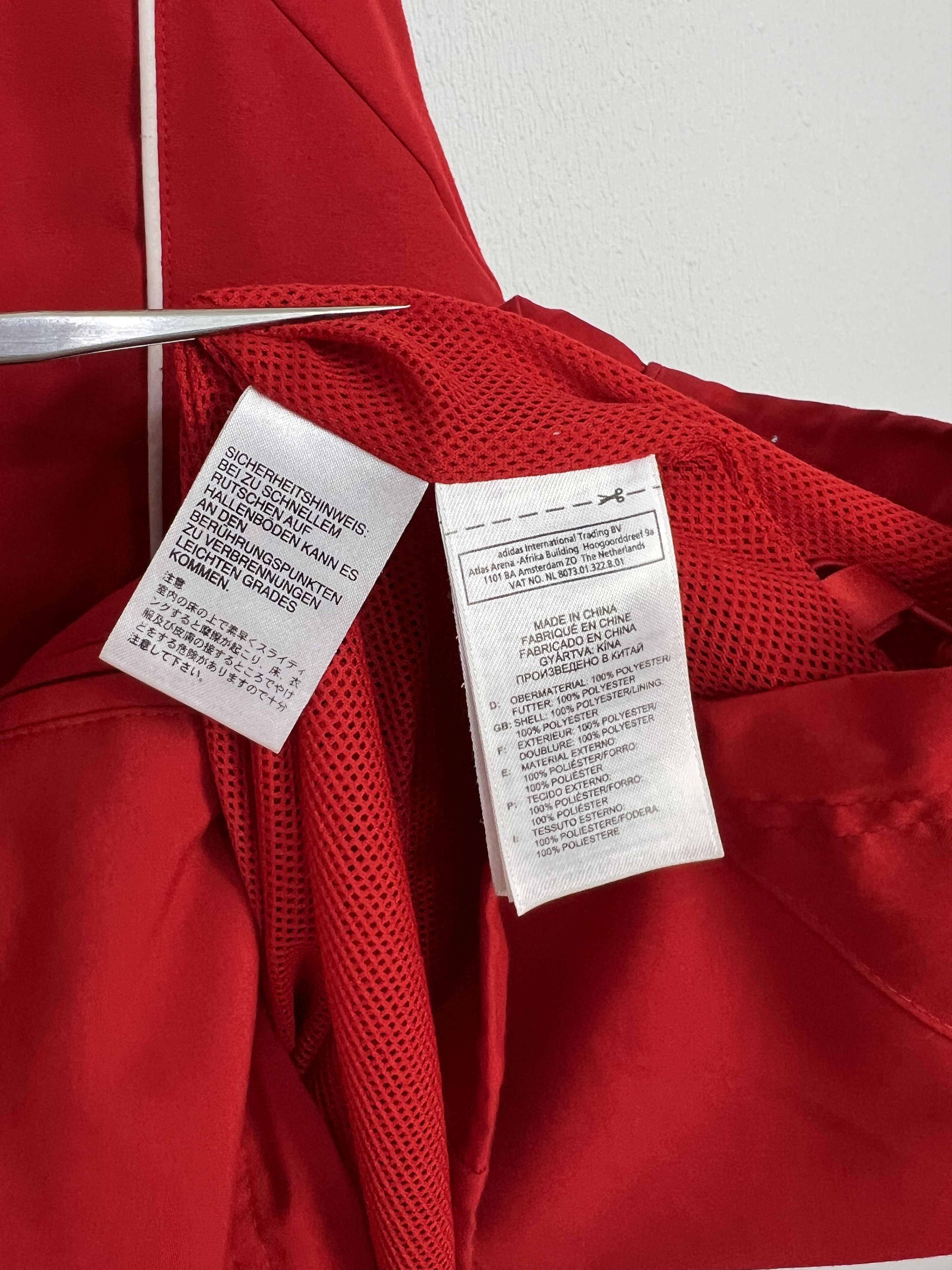 Adidas Vintage Adidas Liverpool Football Jacket Soccer Track Top Size US L / EU 52-54 / 3 - 12 Thumbnail